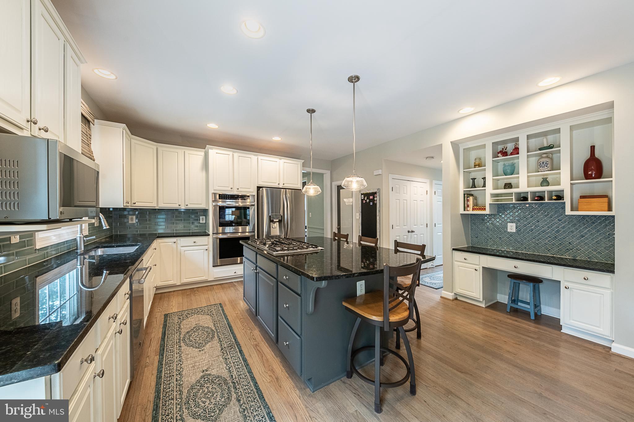 ASHBURN STATION - Residential