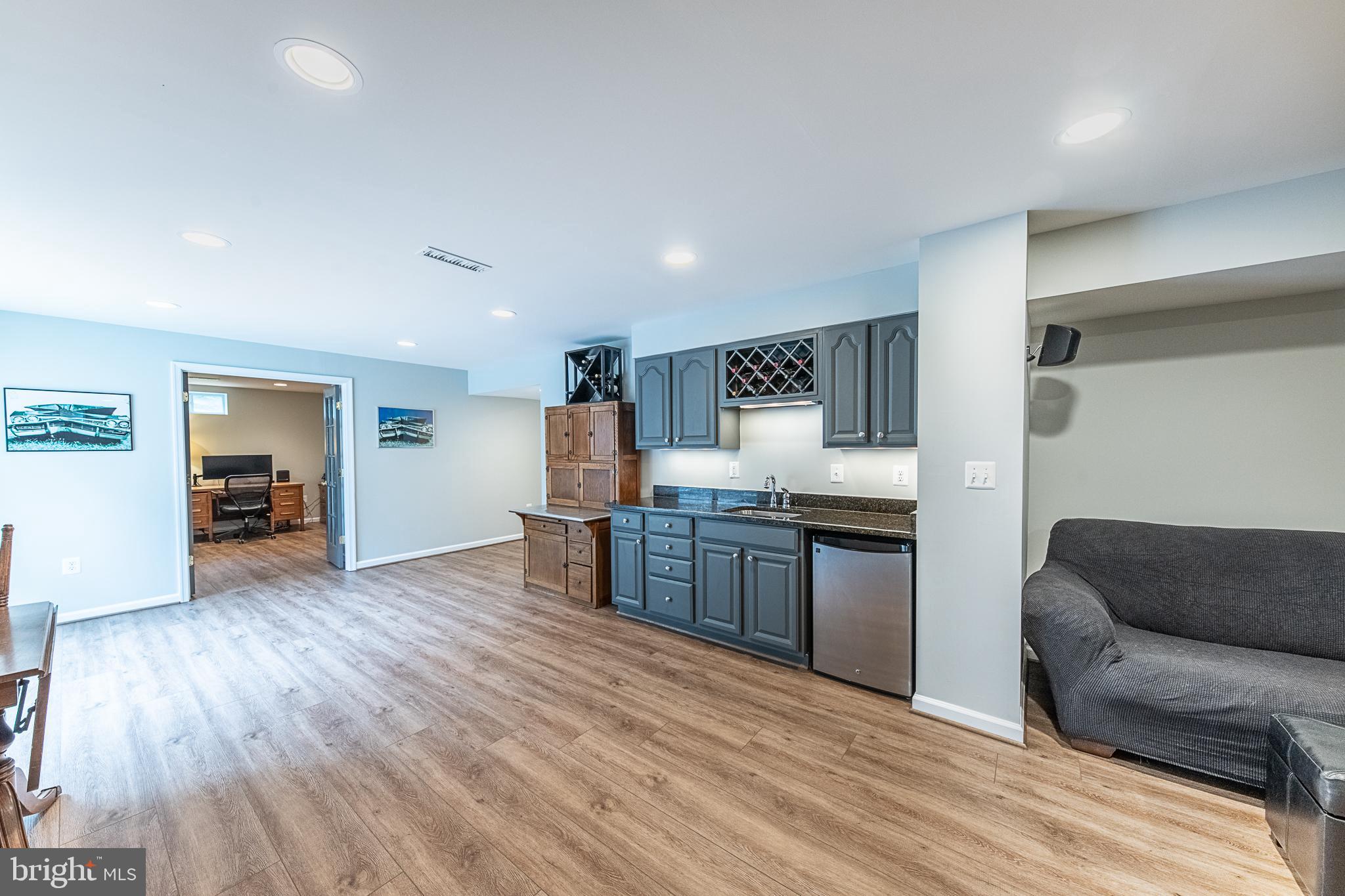 ASHBURN STATION - Residential