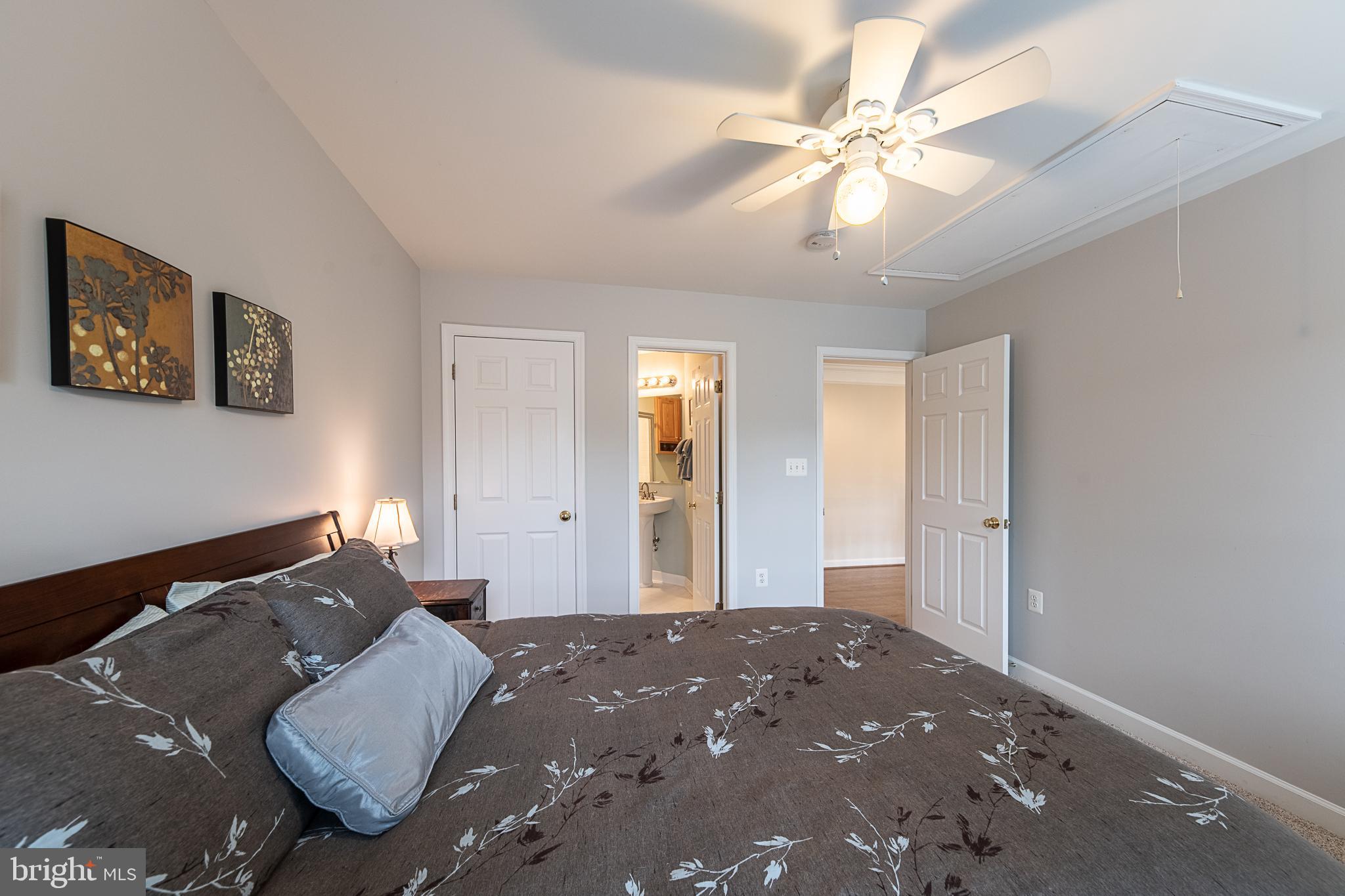 ASHBURN STATION - Residential