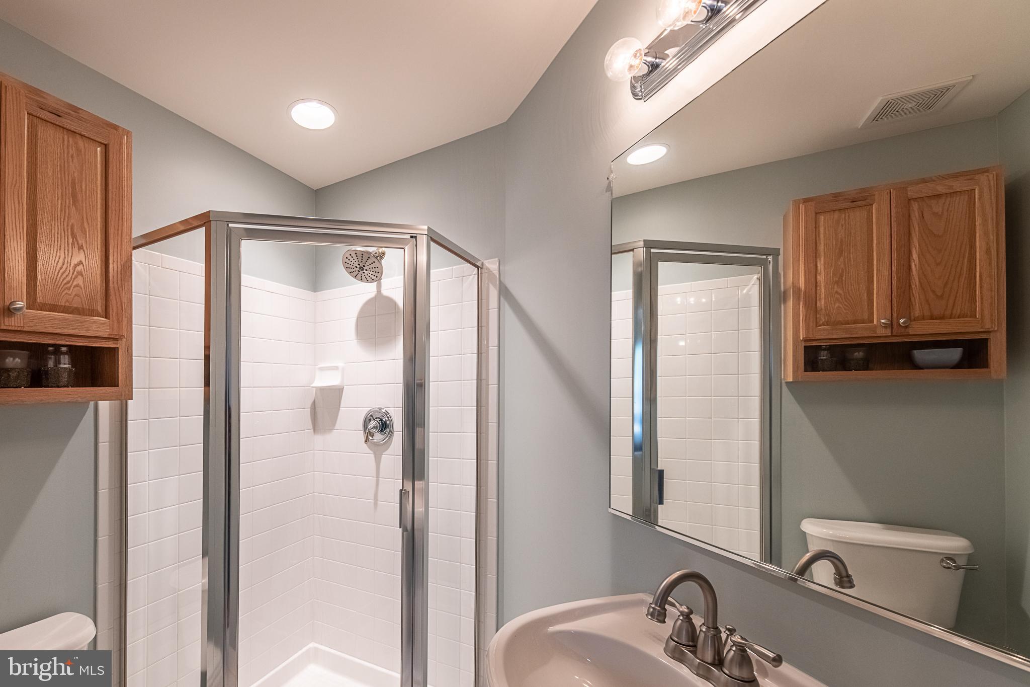 ASHBURN STATION - Residential