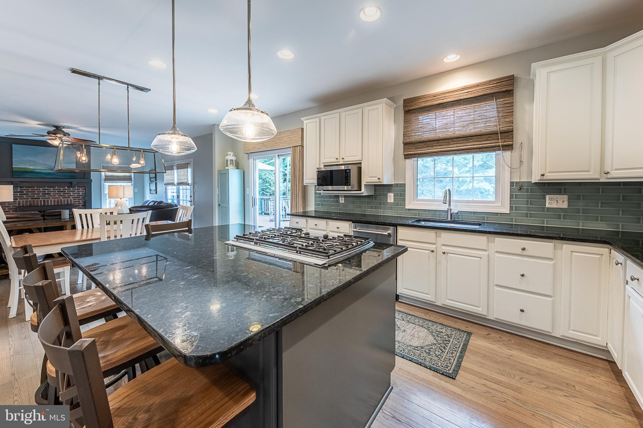 ASHBURN STATION - Residential