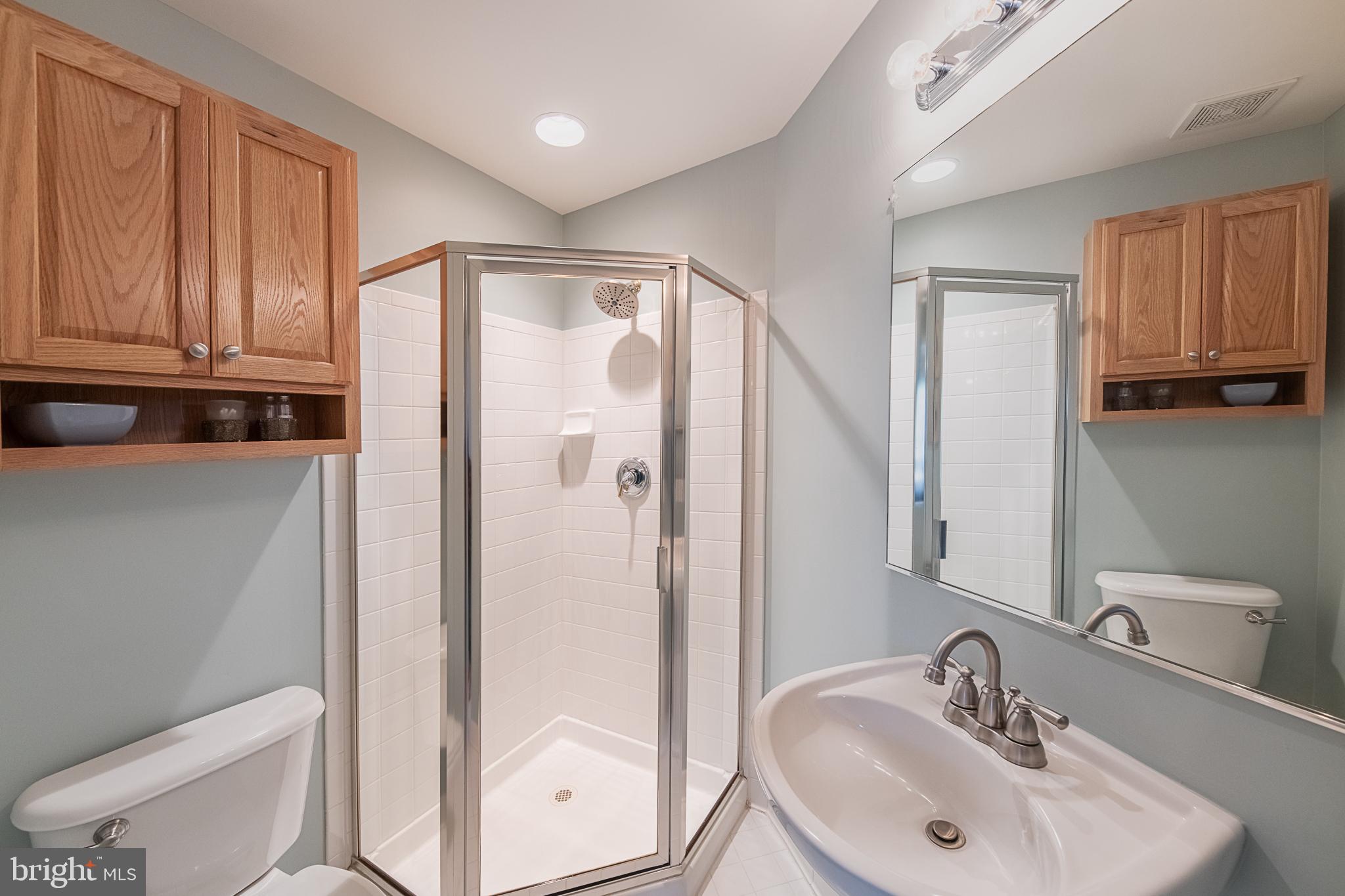 ASHBURN STATION - Residential