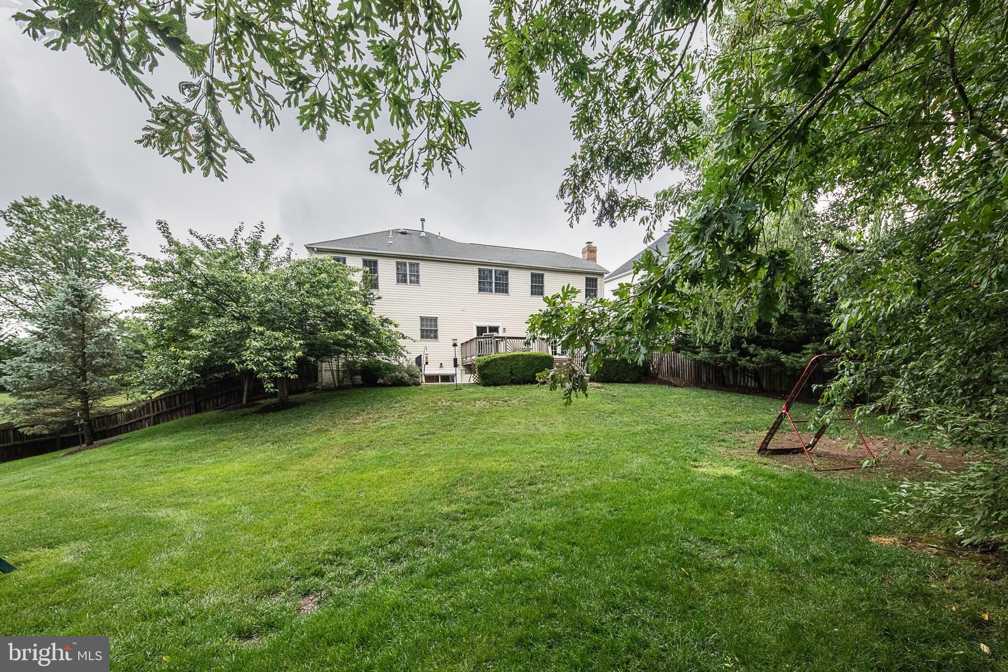 ASHBURN STATION - Residential