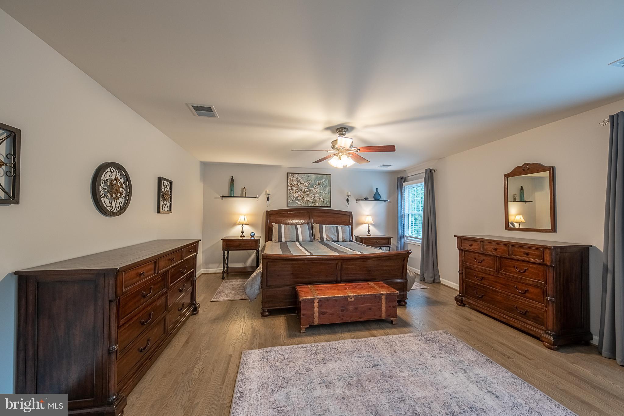 ASHBURN STATION - Residential