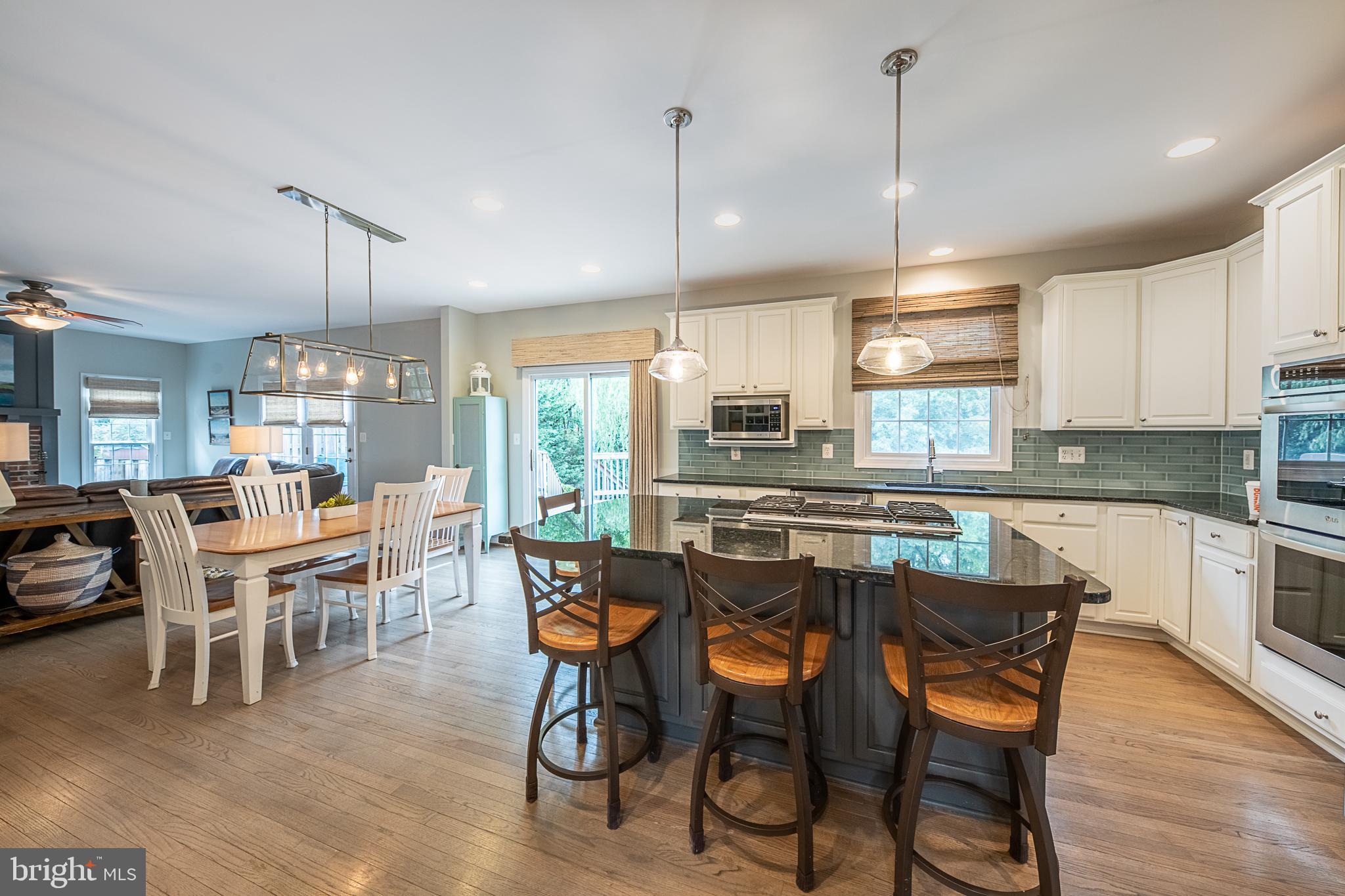 ASHBURN STATION - Residential