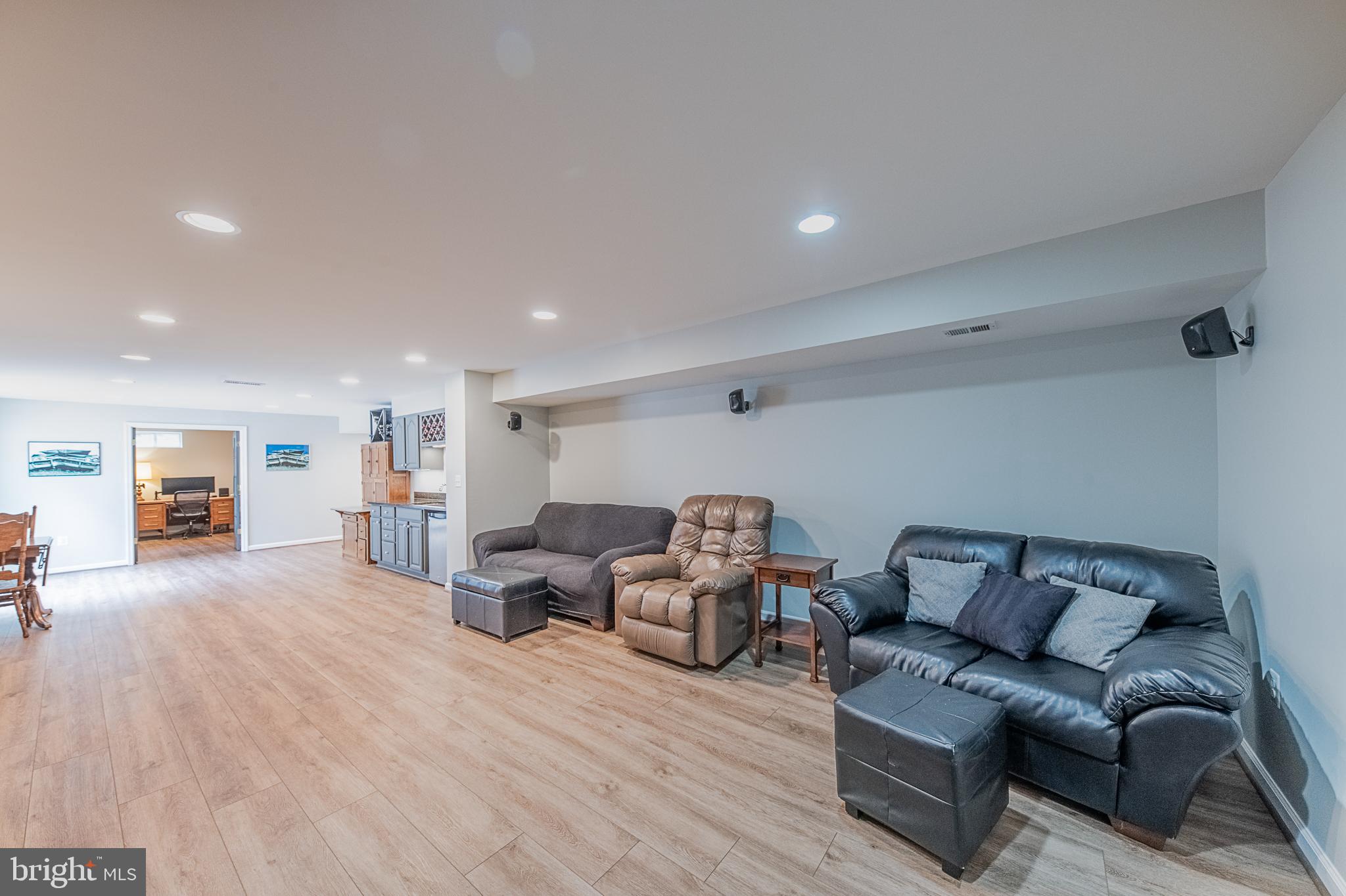 ASHBURN STATION - Residential