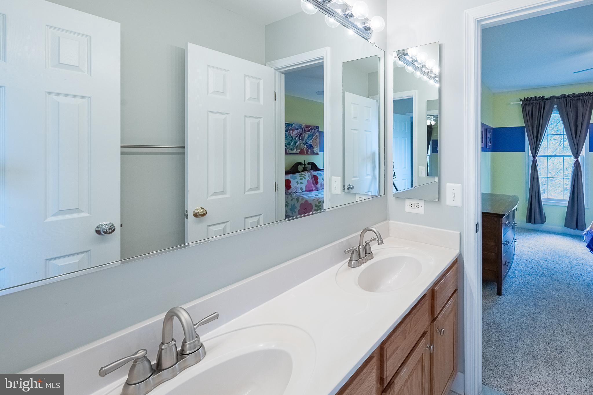 ASHBURN STATION - Residential