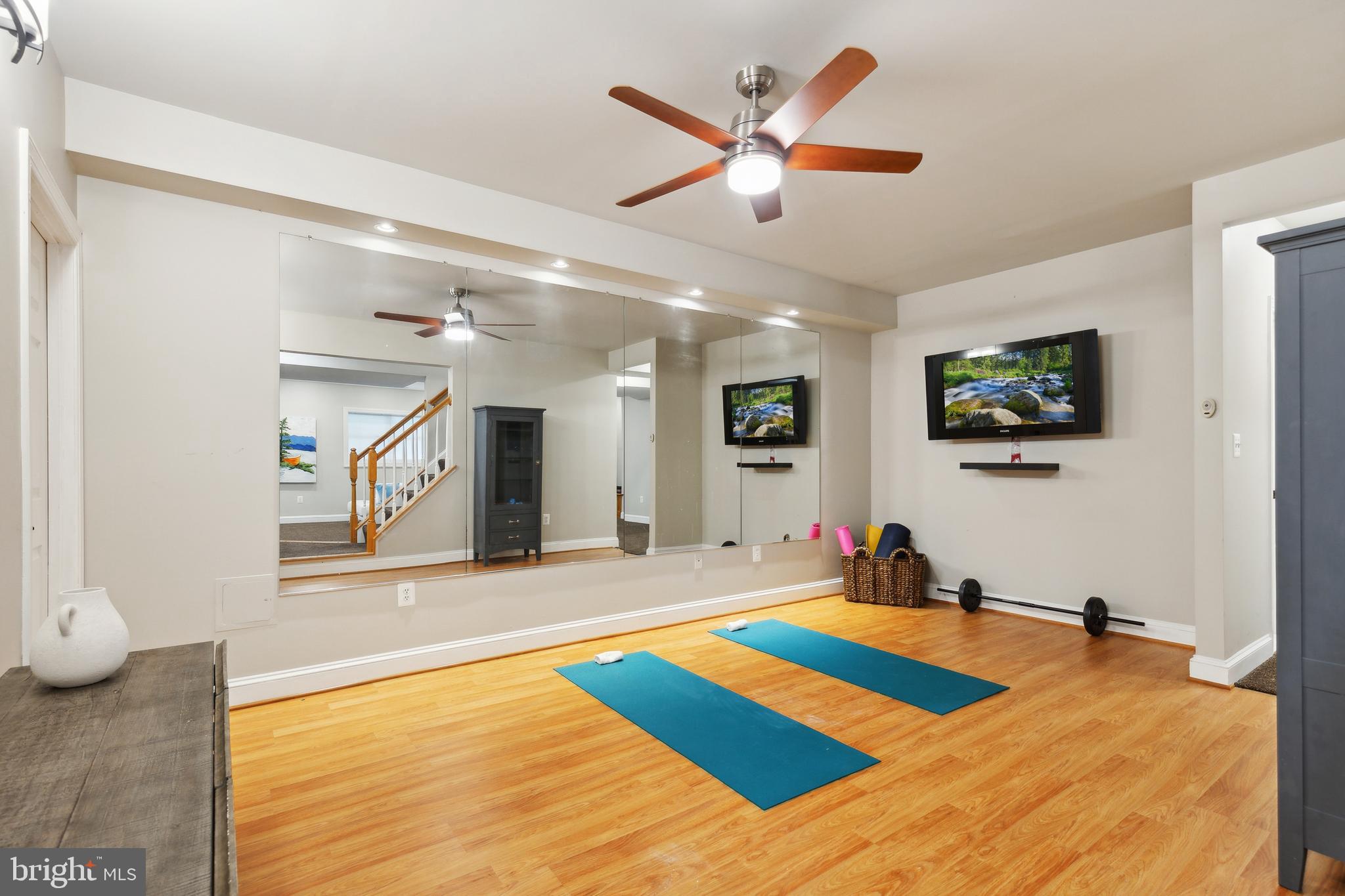 BIG SPRING FARM - Residential