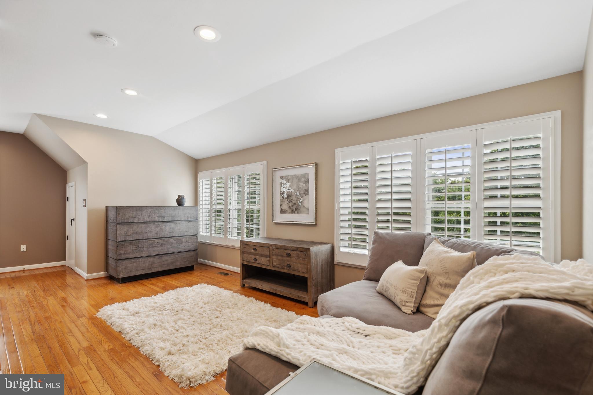 BIG SPRING FARM - Residential