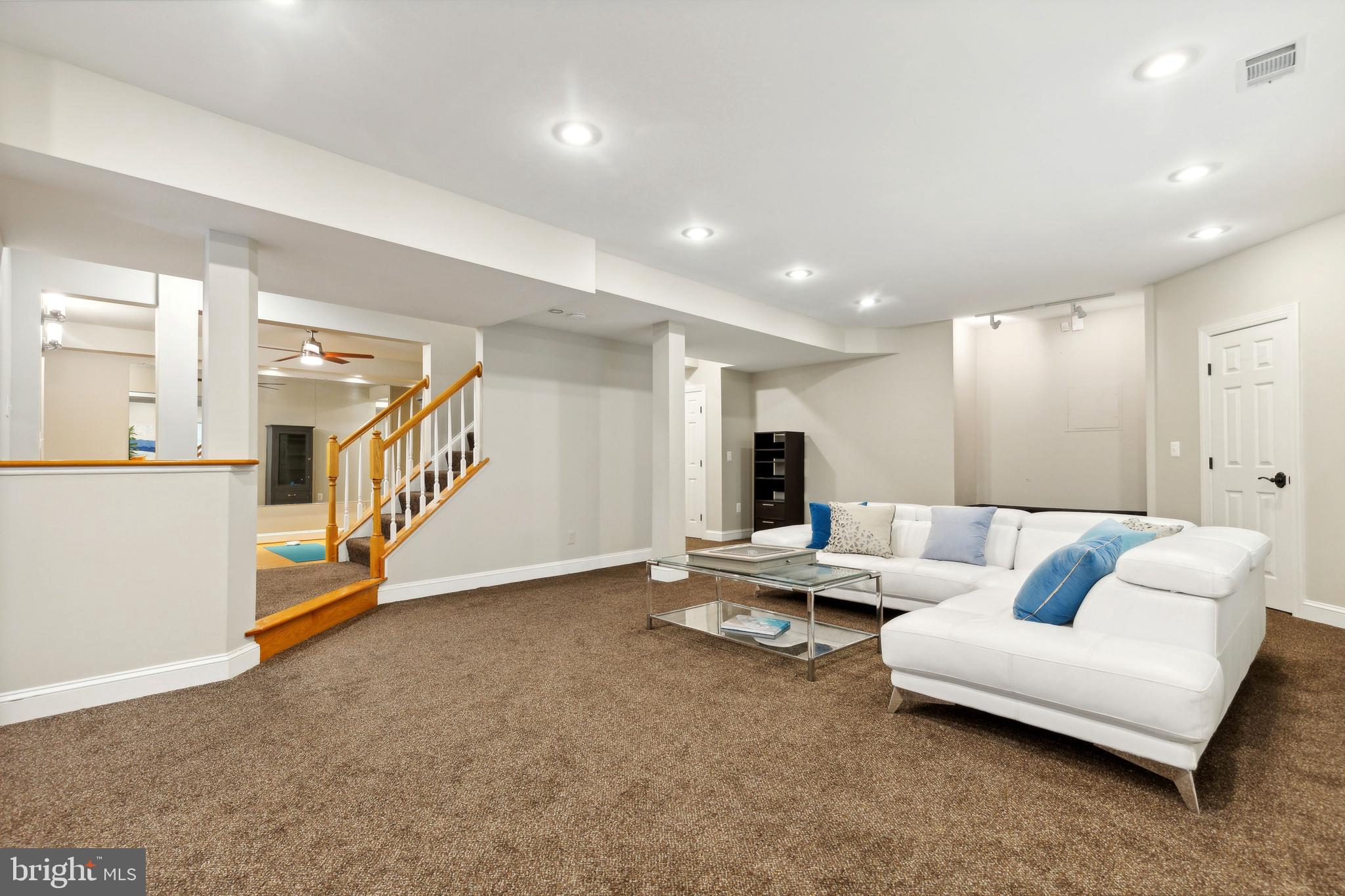 BIG SPRING FARM - Residential