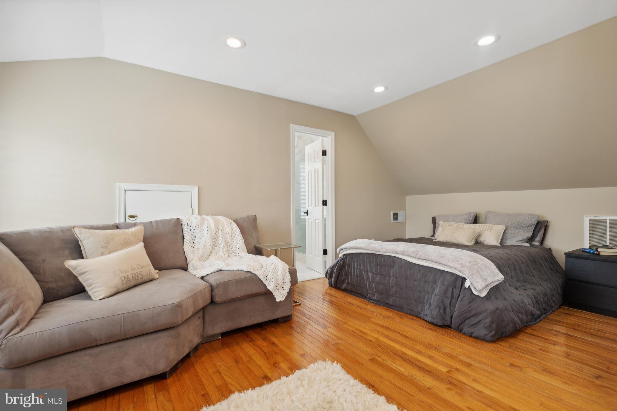 BIG SPRING FARM - Residential