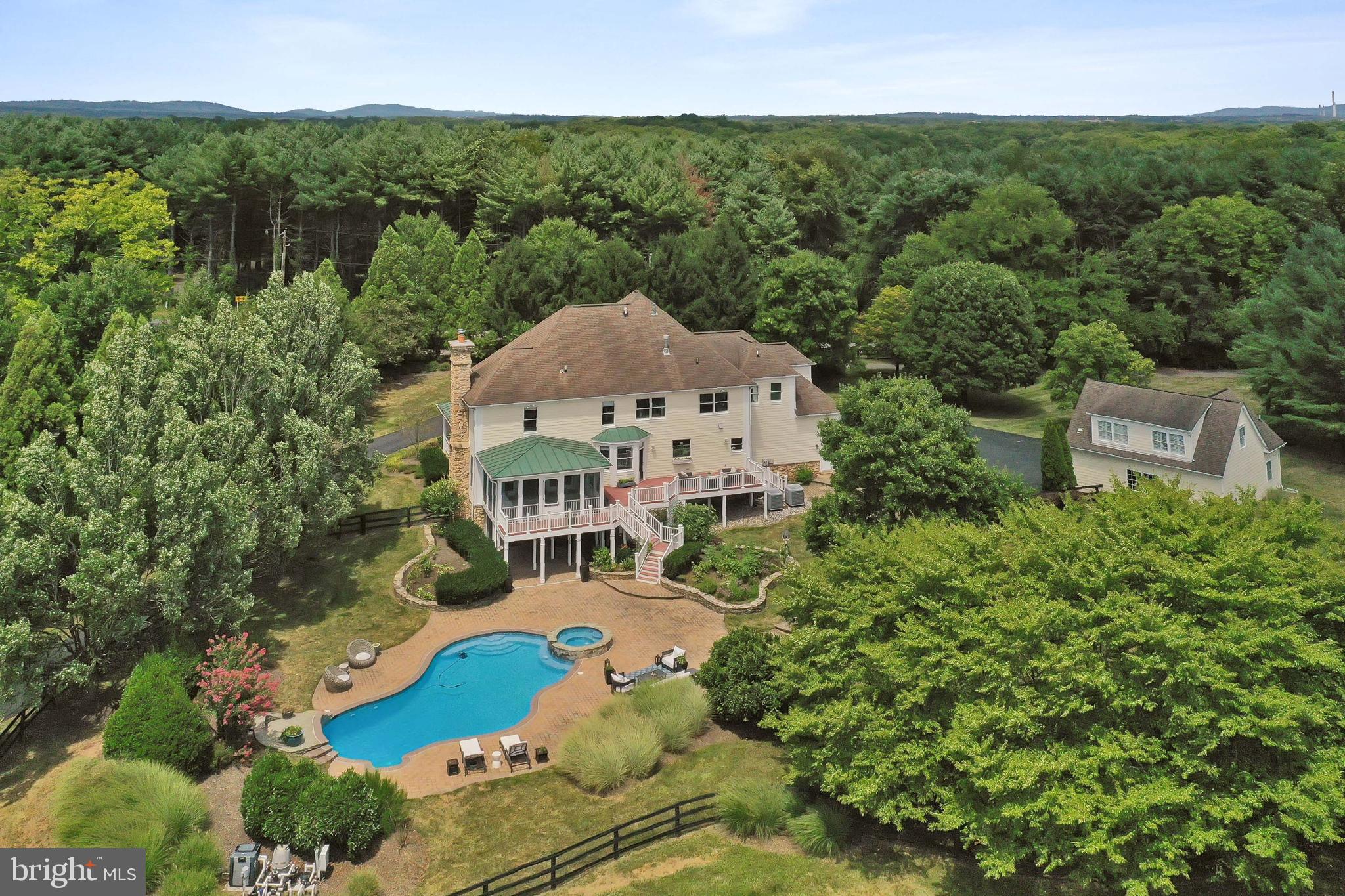 BIG SPRING FARM - Residential