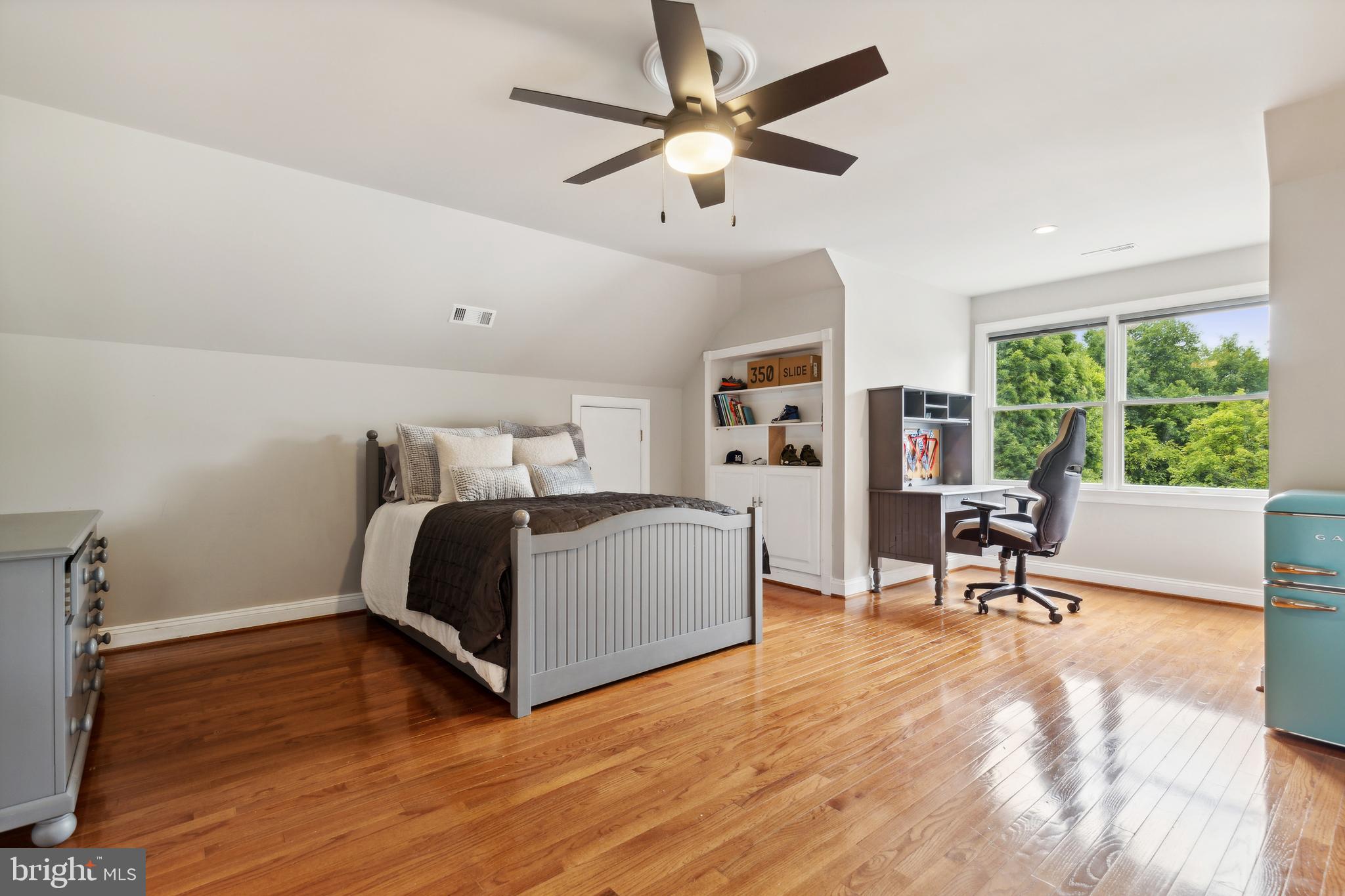 BIG SPRING FARM - Residential