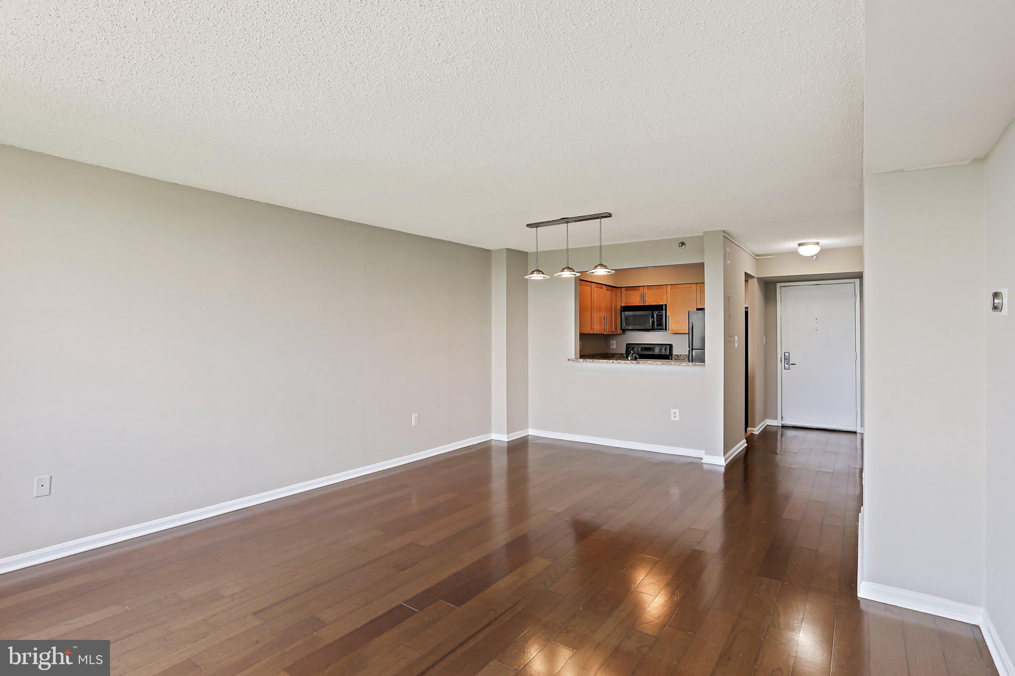 10101 GROSVENOR PLACE 1110