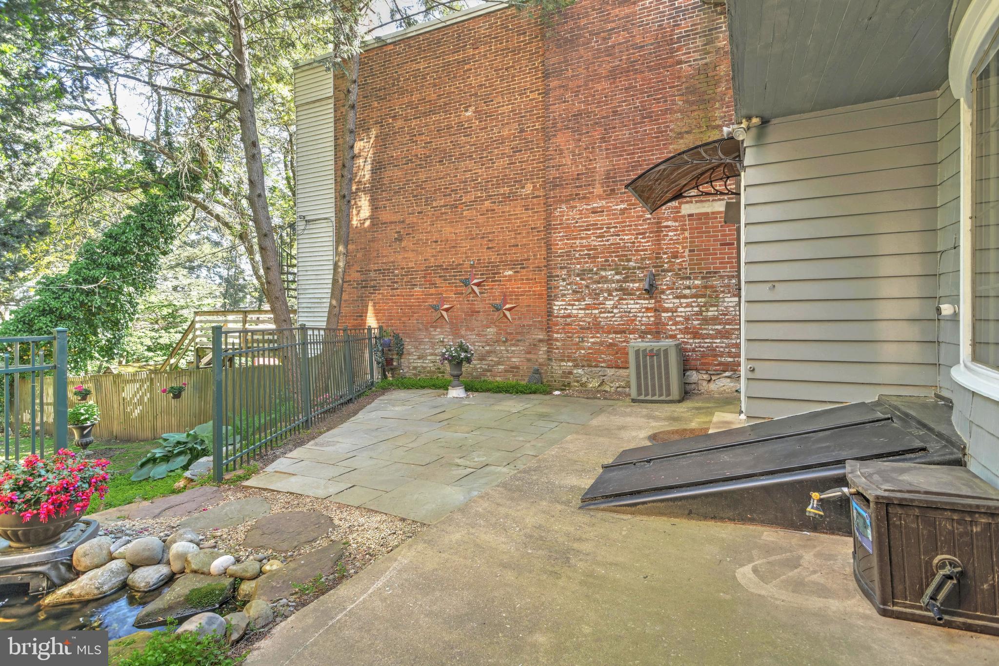 YORK HISTORIC DISTRICT - Residential