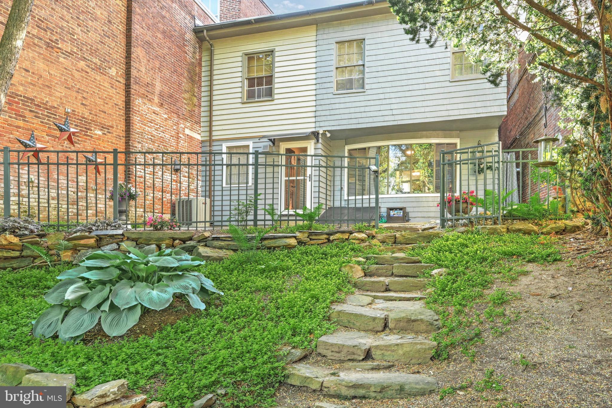 YORK HISTORIC DISTRICT - Residential