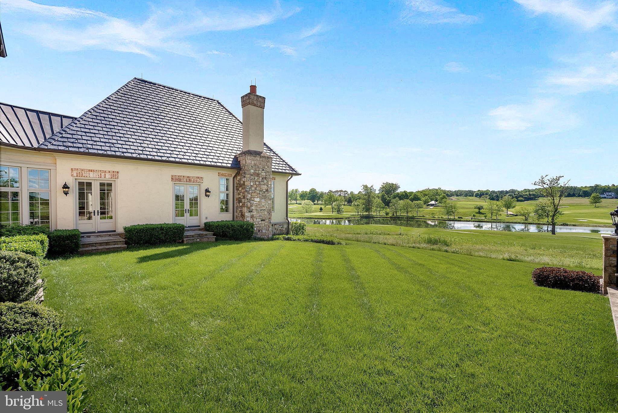 CREIGHTON FARMS - Residential