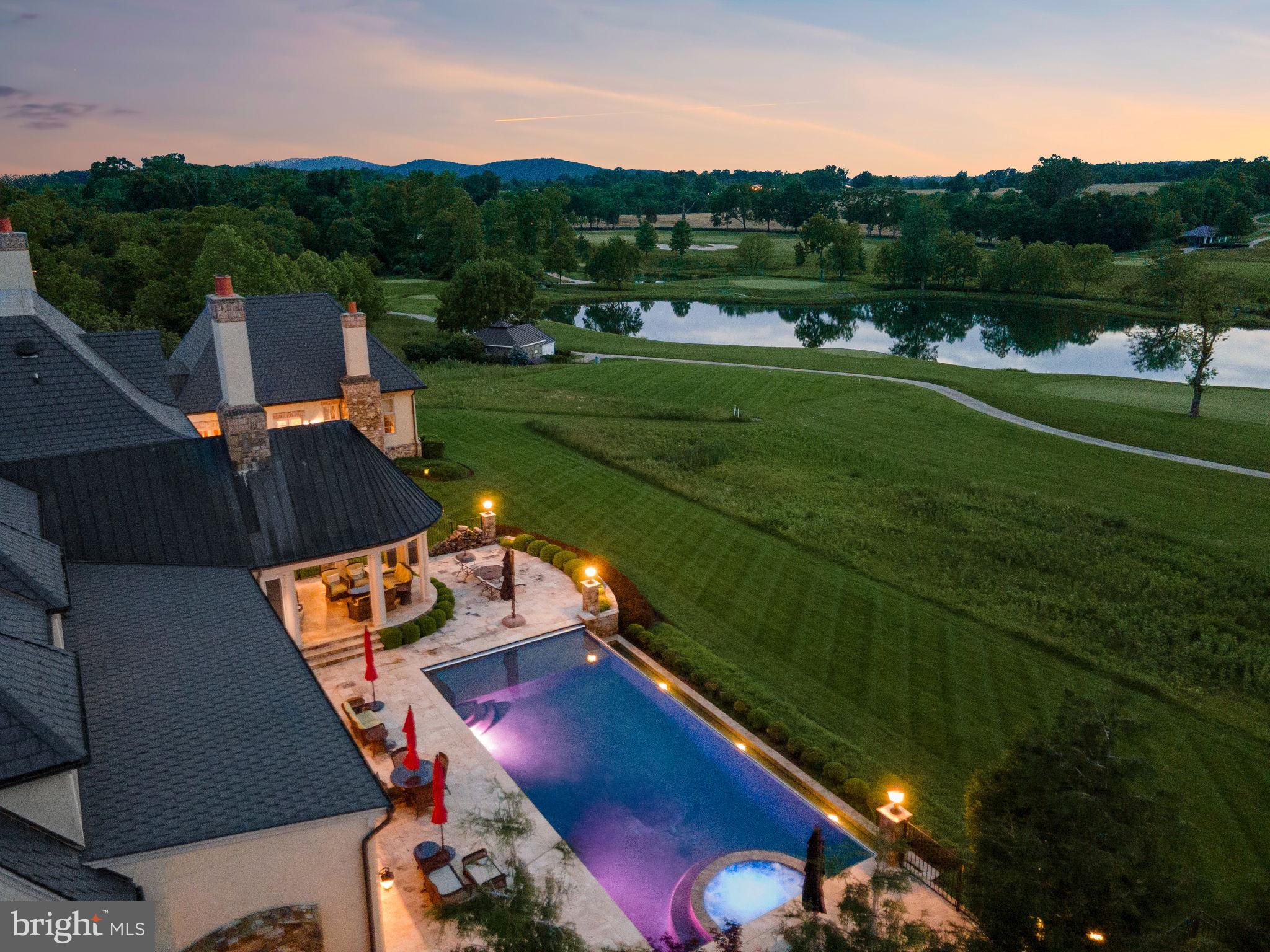 CREIGHTON FARMS - Residential