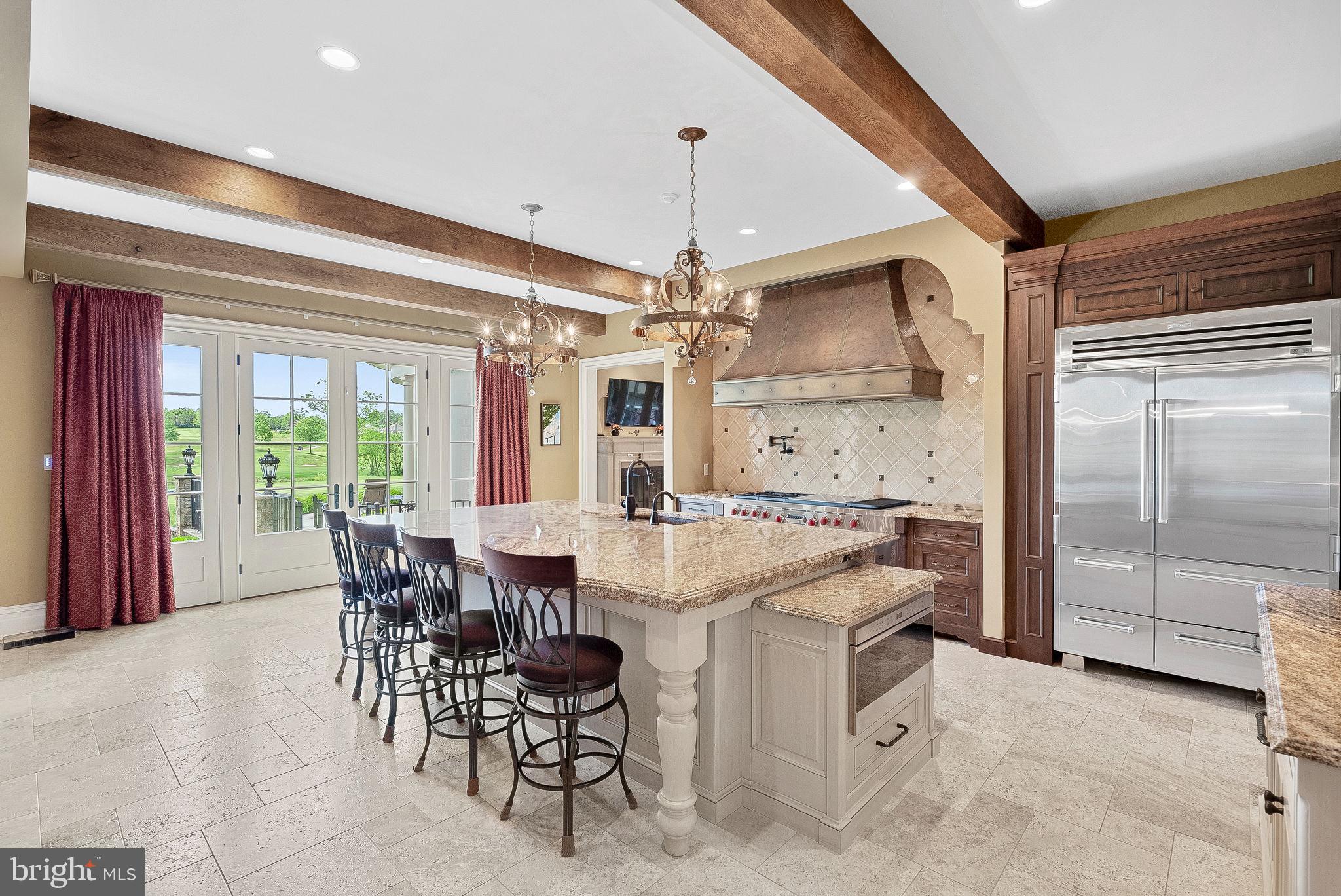 CREIGHTON FARMS - Residential