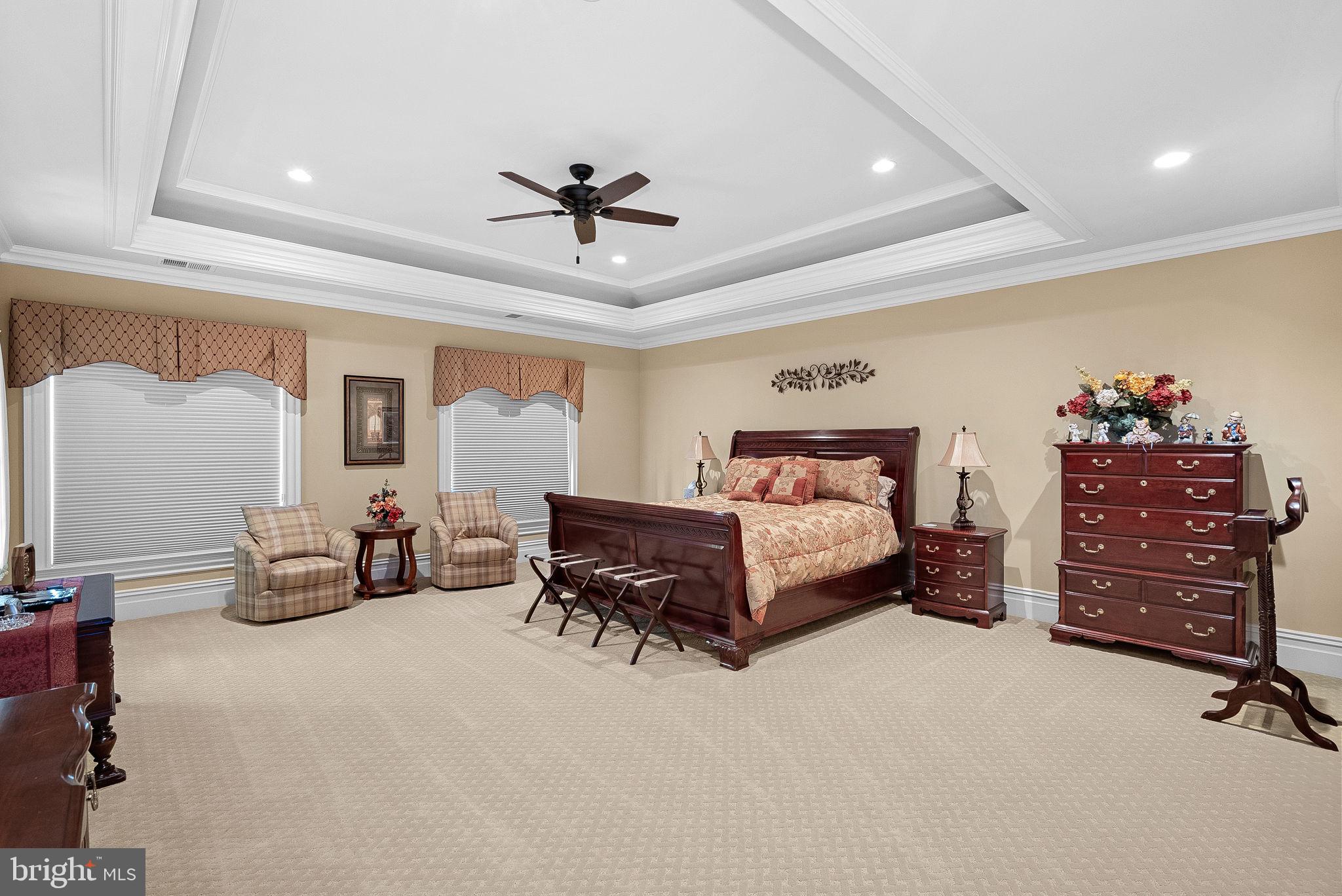 CREIGHTON FARMS - Residential