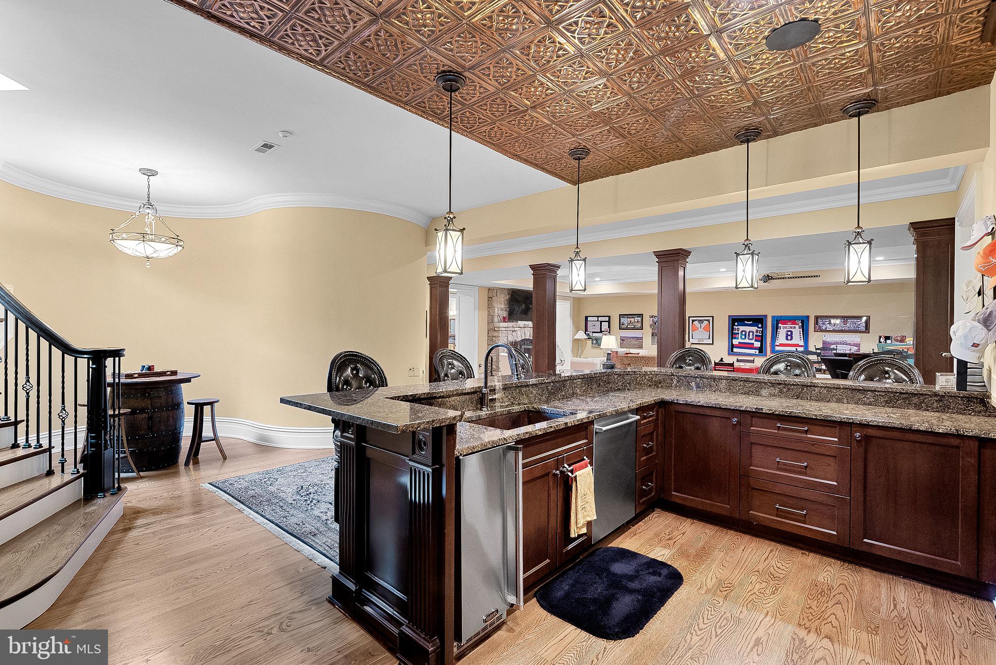 CREIGHTON FARMS - Residential