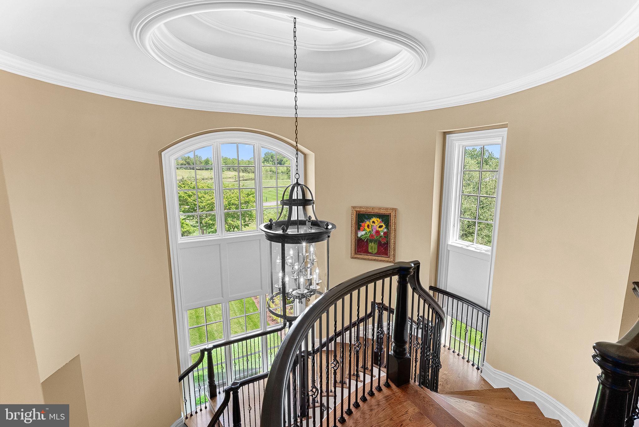 CREIGHTON FARMS - Residential