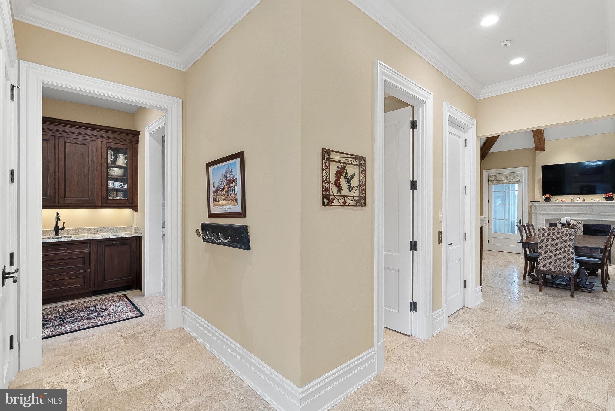 CREIGHTON FARMS - Residential