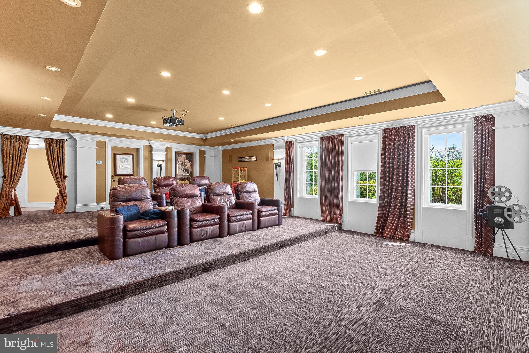 CREIGHTON FARMS - Residential