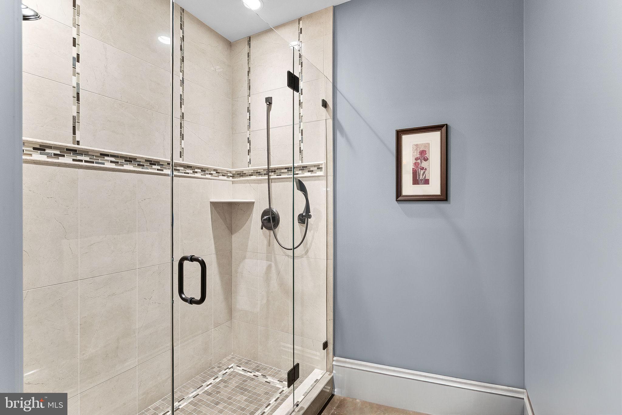 CREIGHTON FARMS - Residential