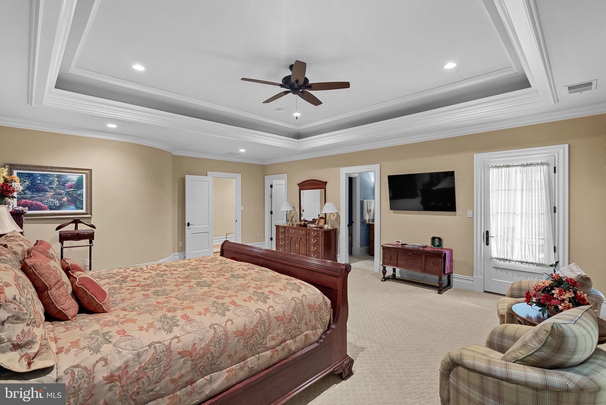 CREIGHTON FARMS - Residential