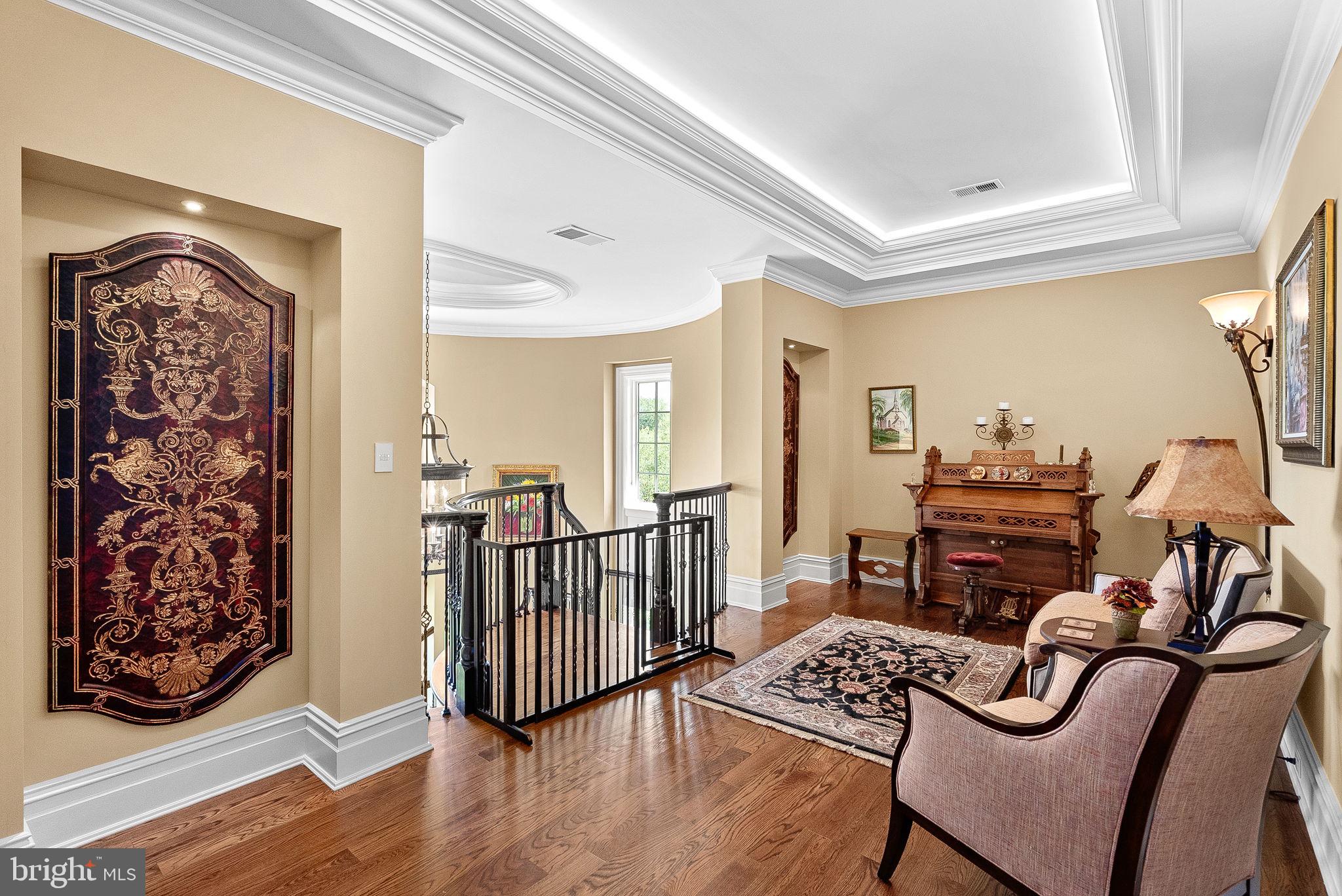 CREIGHTON FARMS - Residential