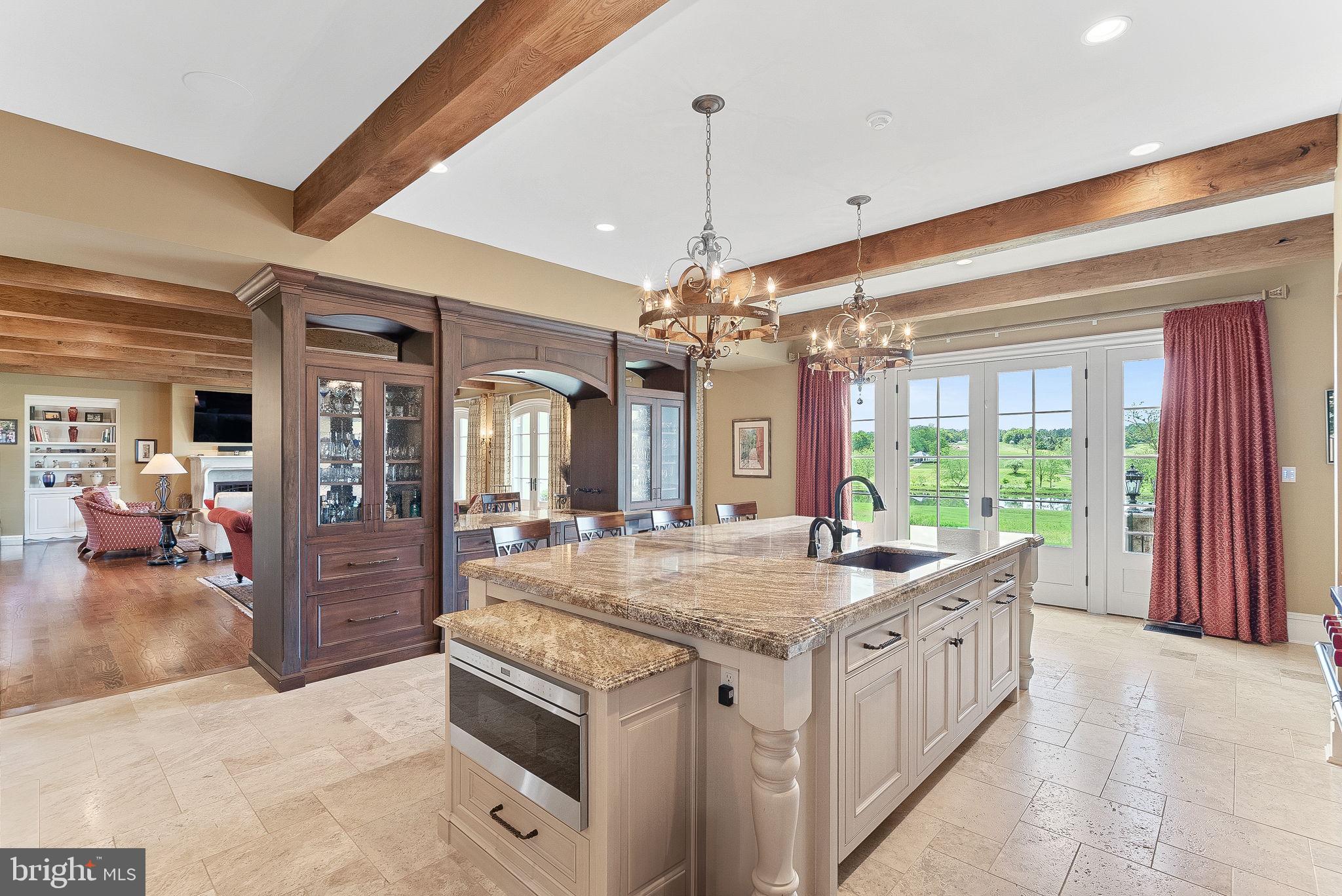 CREIGHTON FARMS - Residential