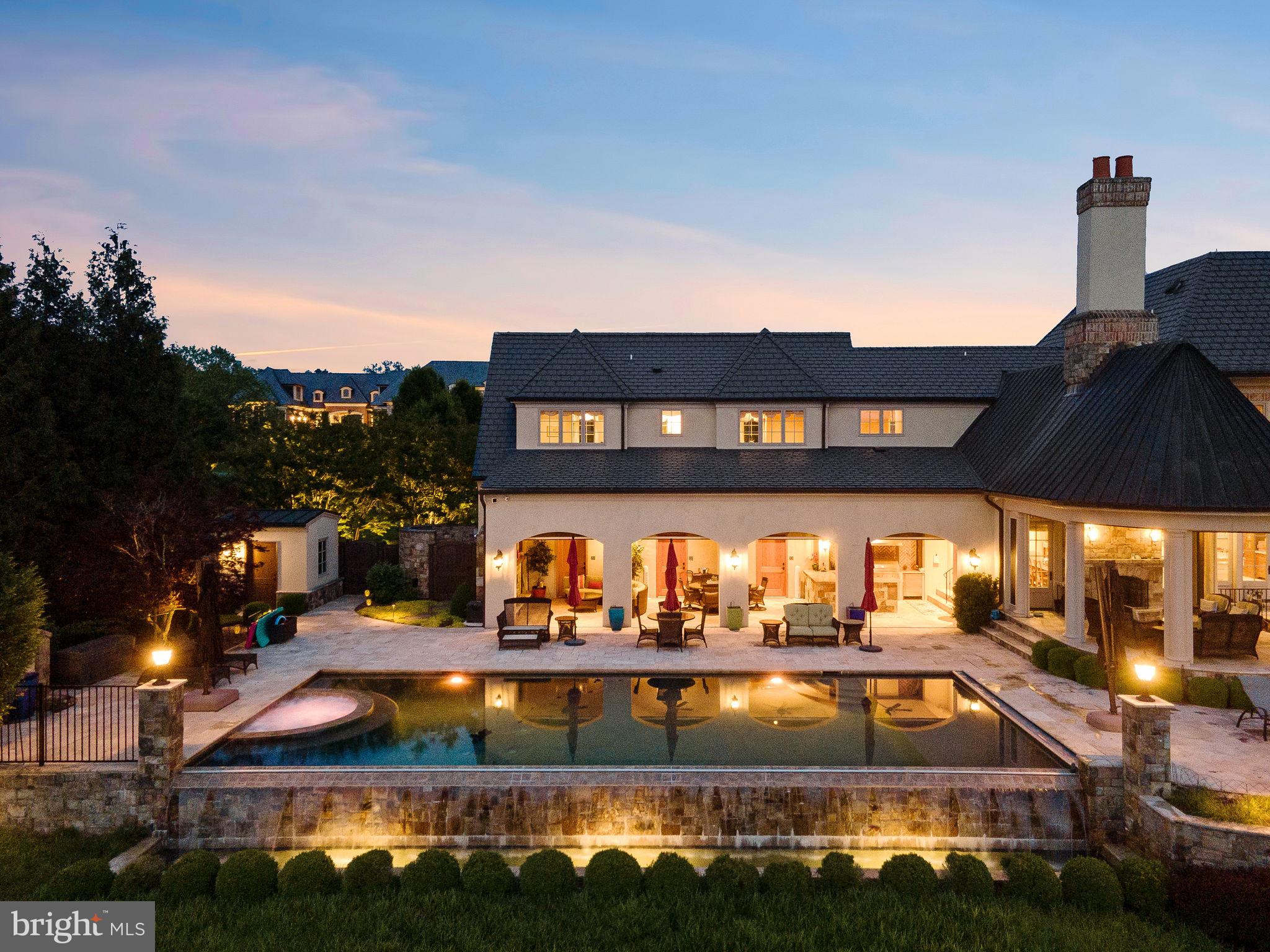 CREIGHTON FARMS - Residential