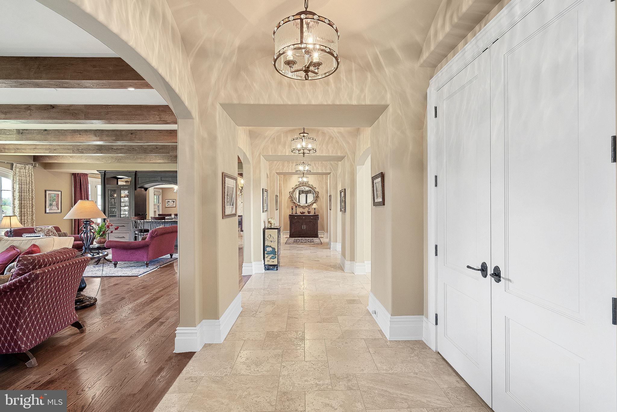 CREIGHTON FARMS - Residential