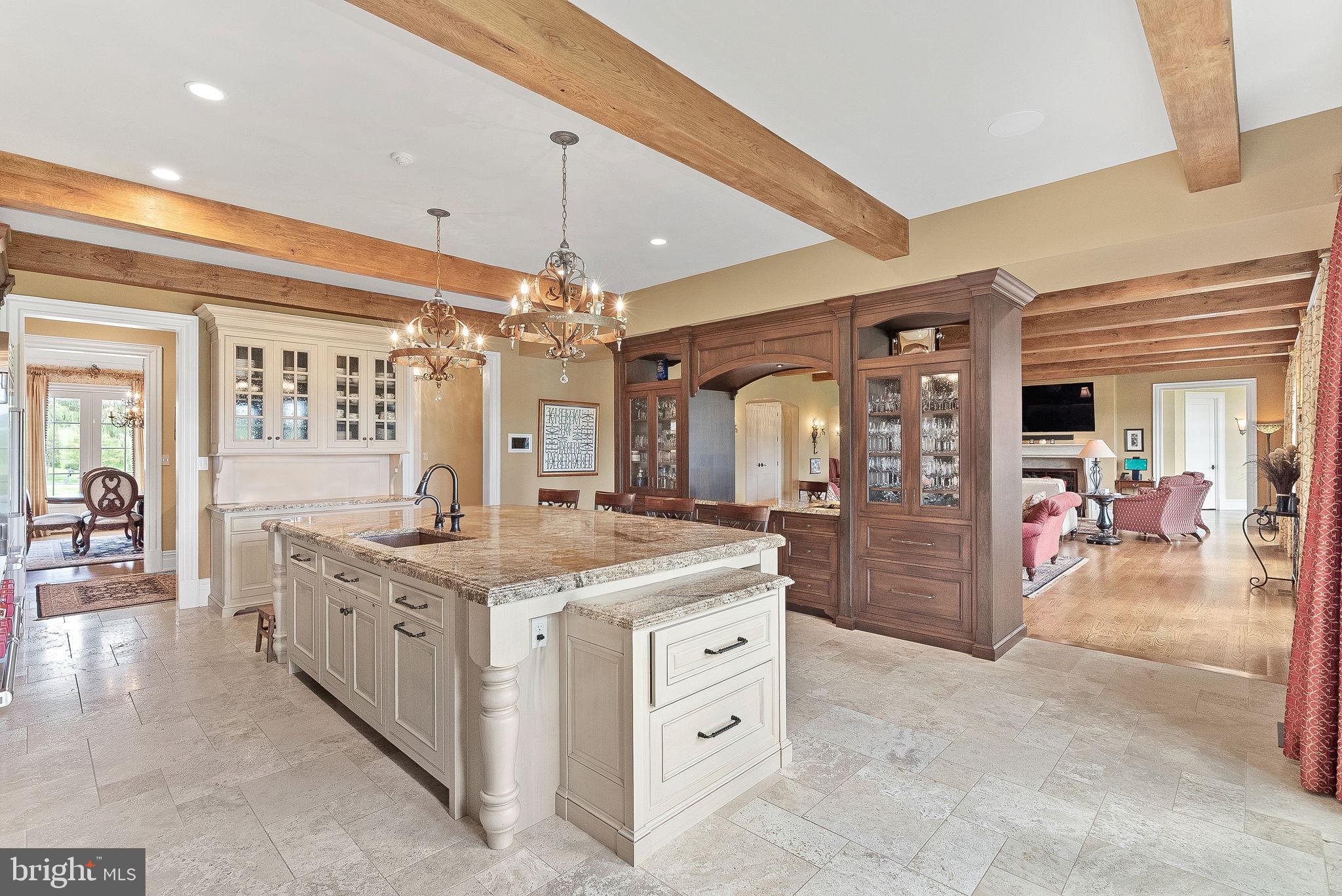 CREIGHTON FARMS - Residential