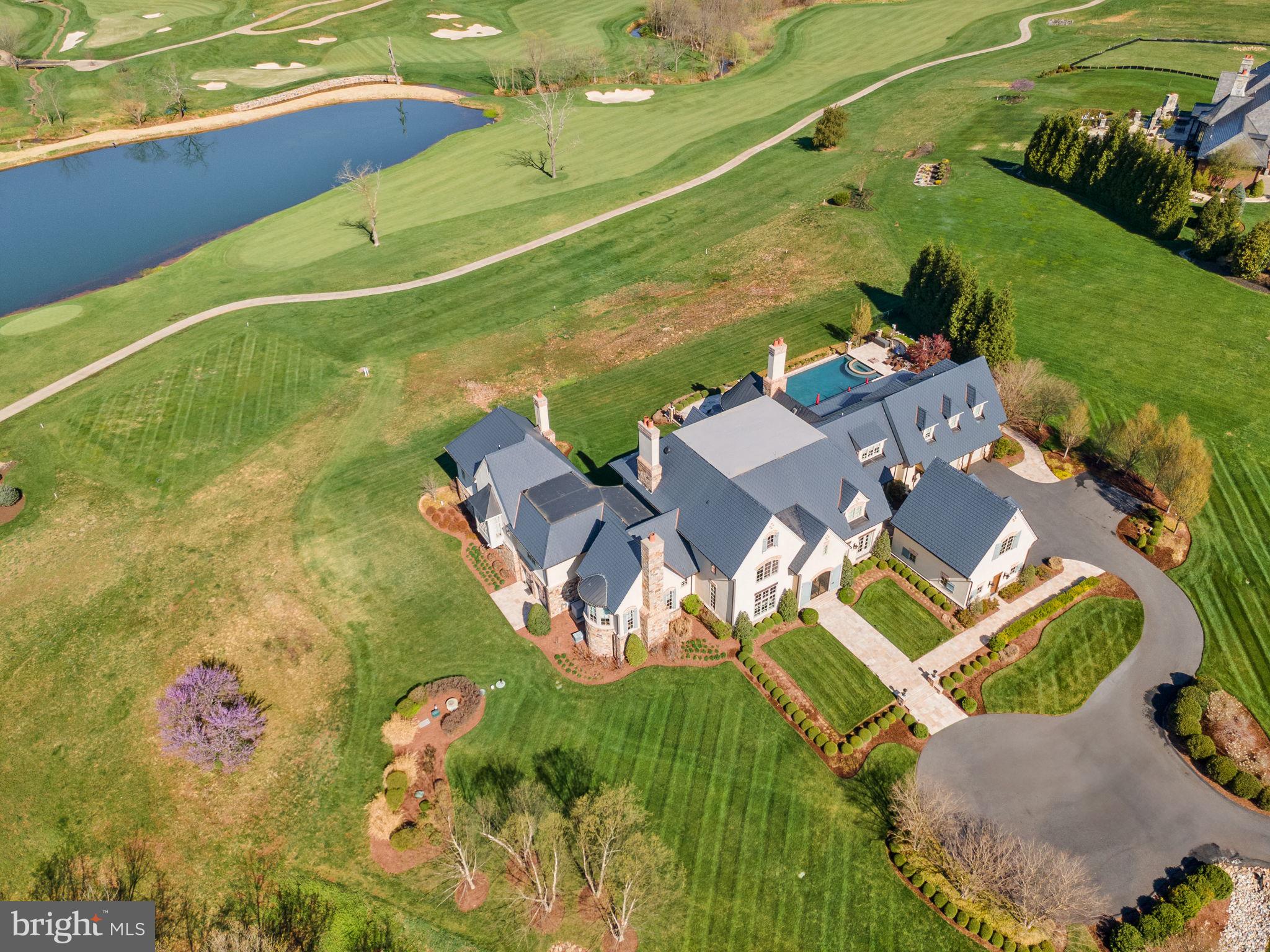 CREIGHTON FARMS - Residential