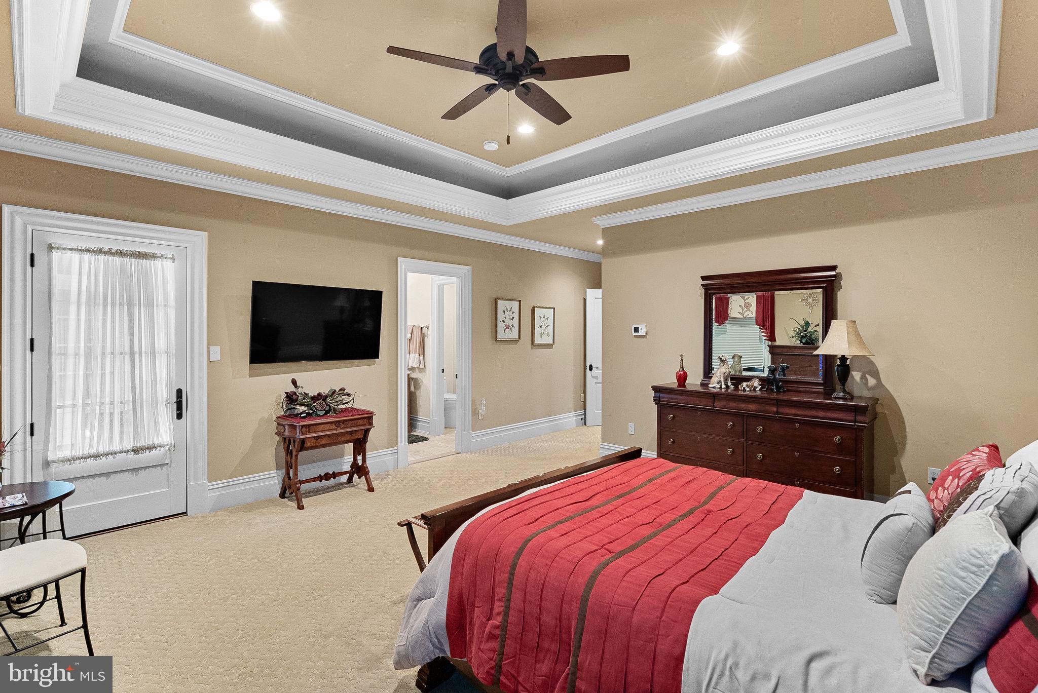 CREIGHTON FARMS - Residential