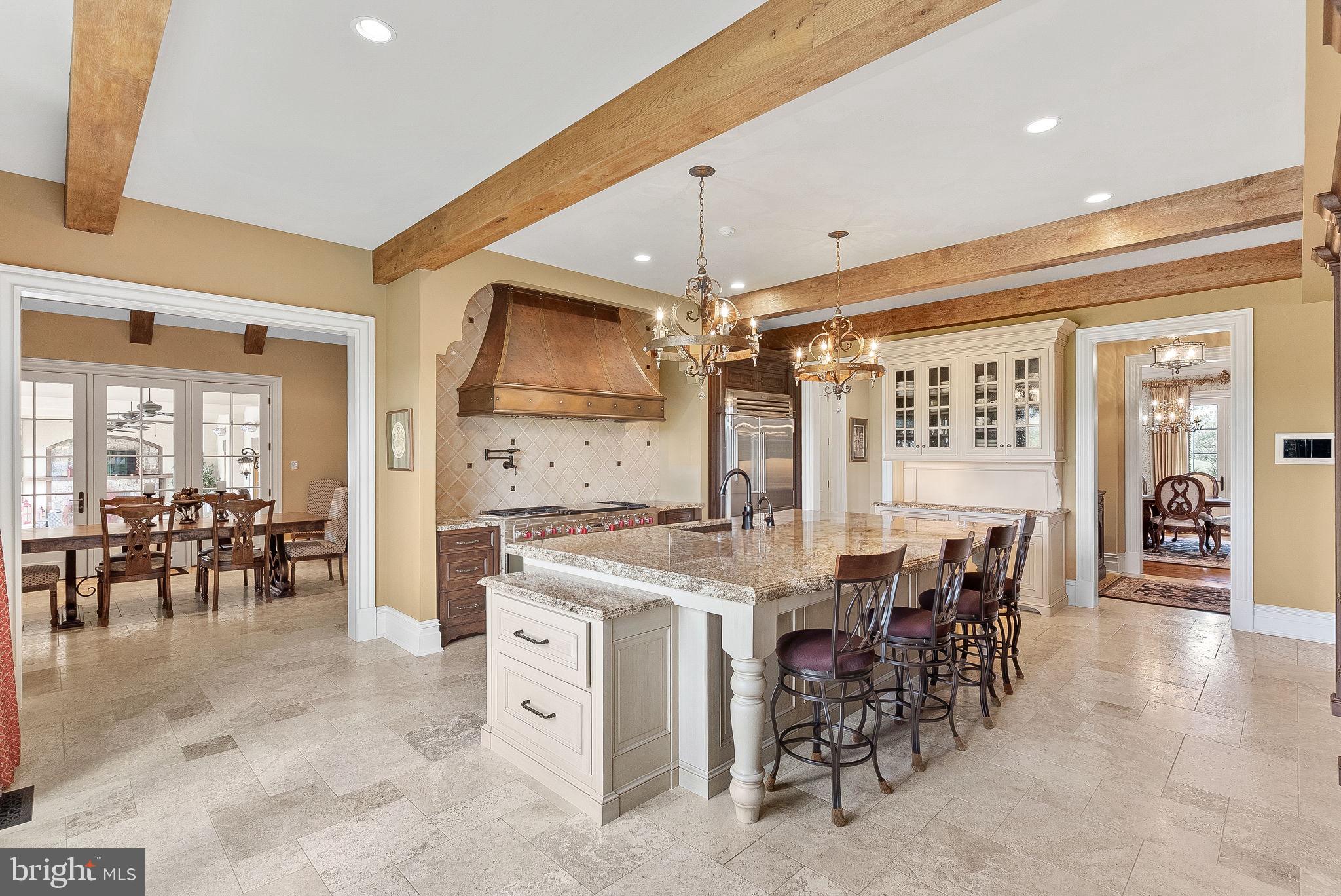 CREIGHTON FARMS - Residential