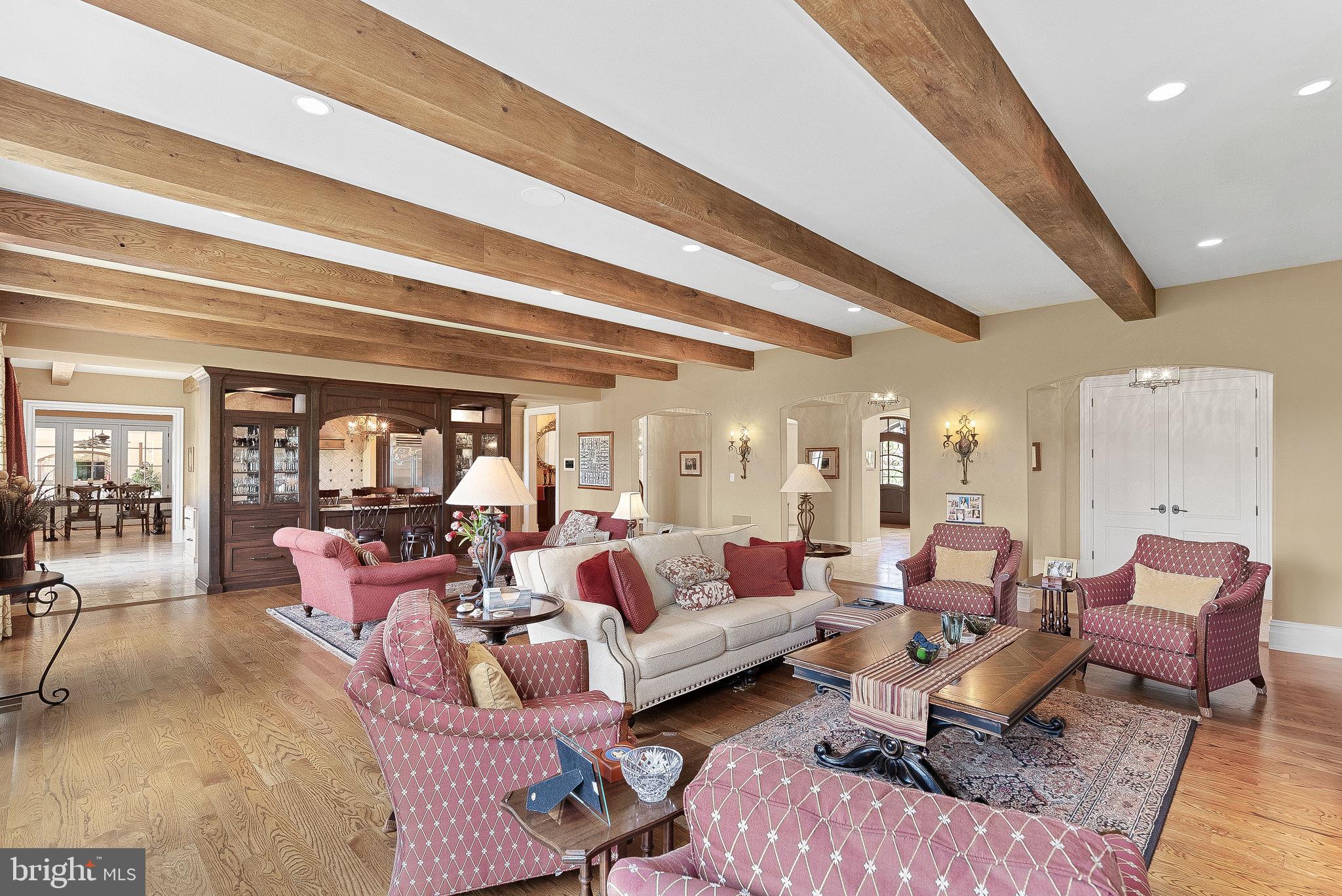 CREIGHTON FARMS - Residential