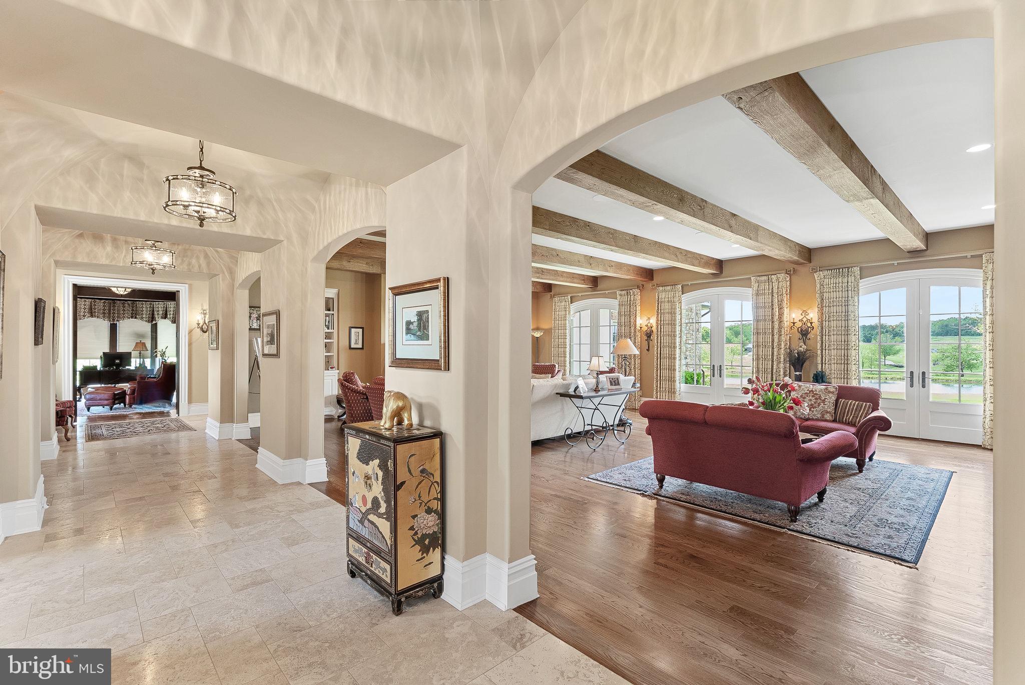 CREIGHTON FARMS - Residential