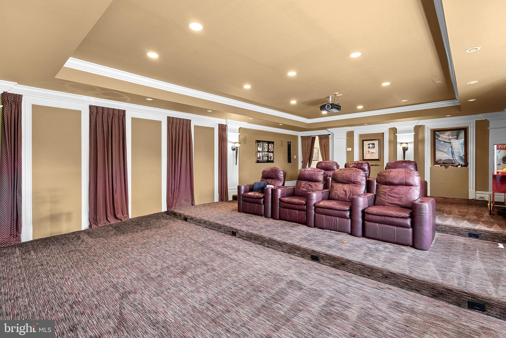 CREIGHTON FARMS - Residential