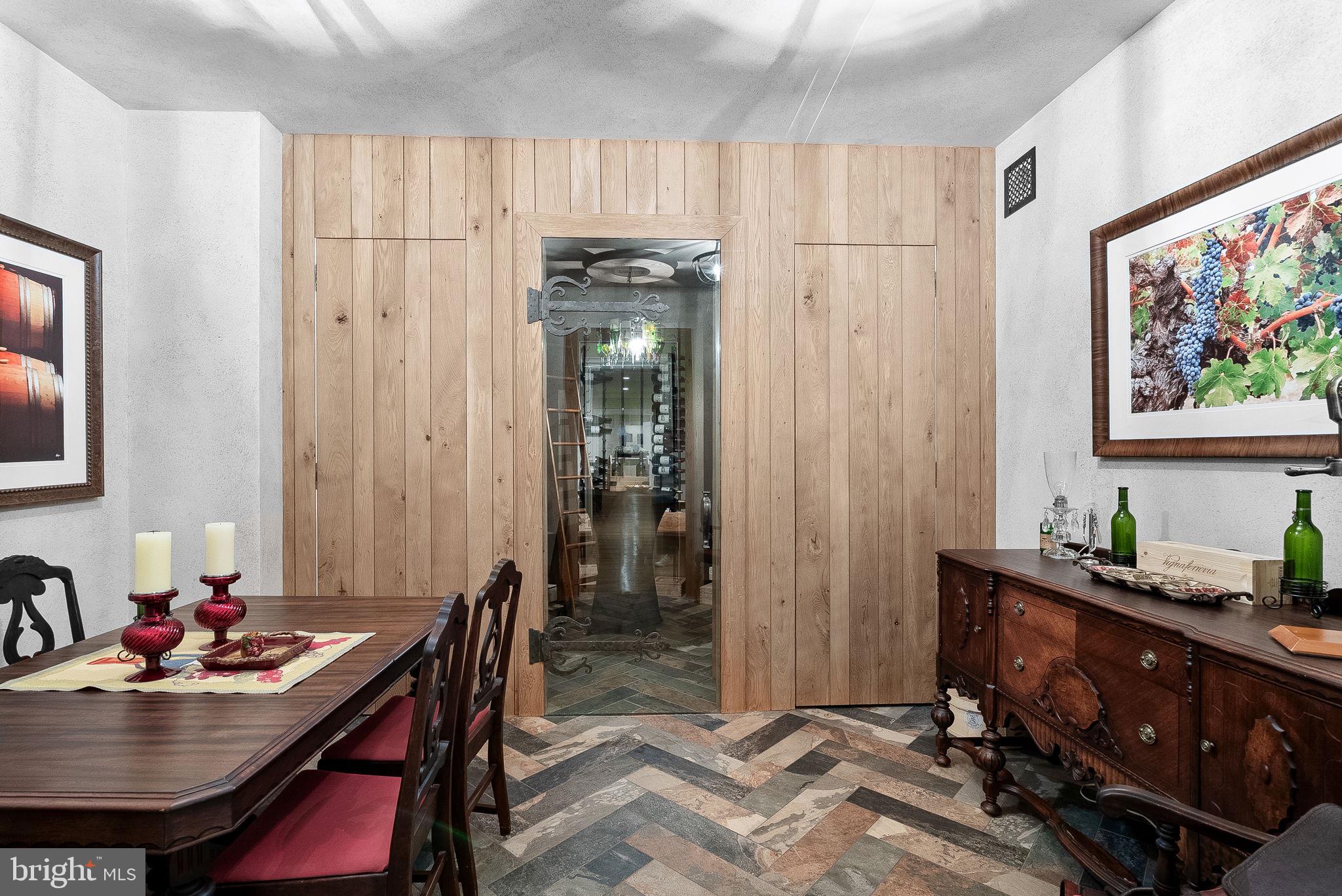 CREIGHTON FARMS - Residential