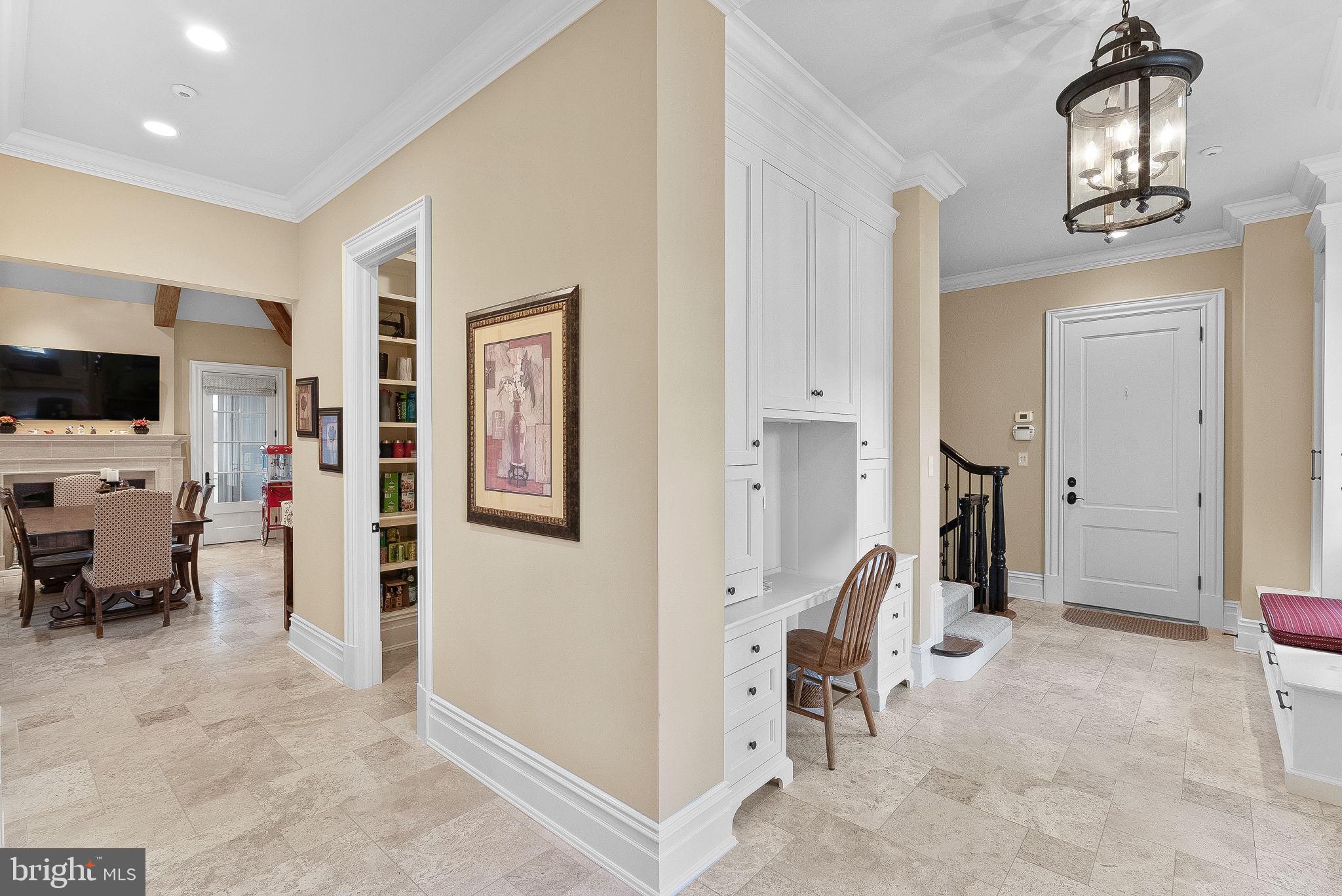 CREIGHTON FARMS - Residential