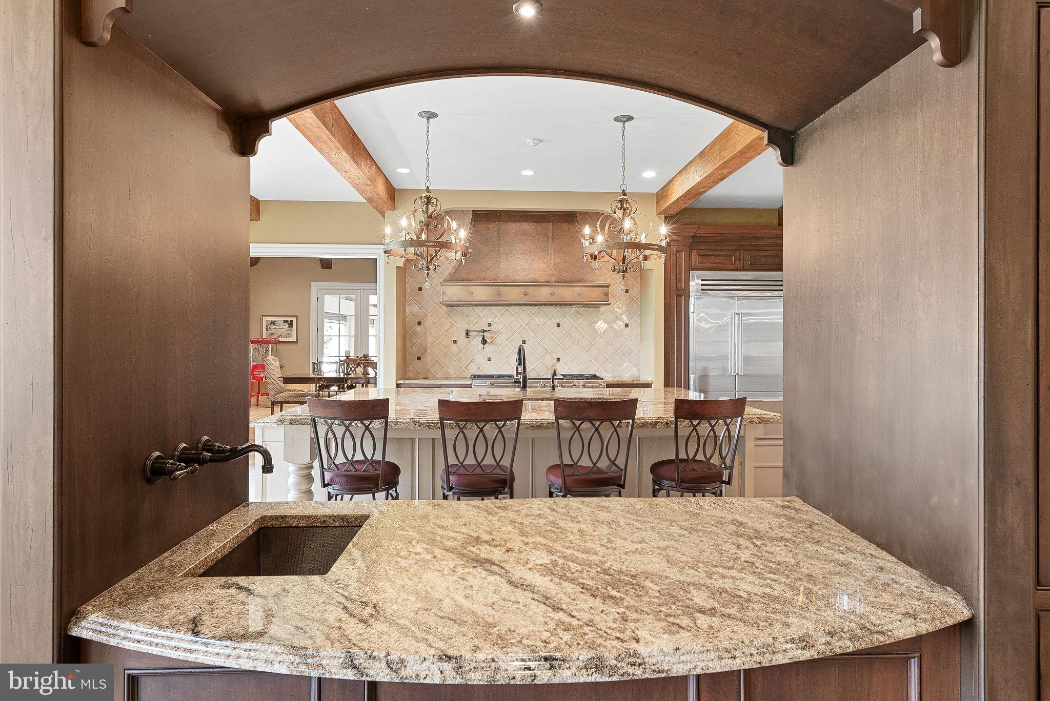 CREIGHTON FARMS - Residential