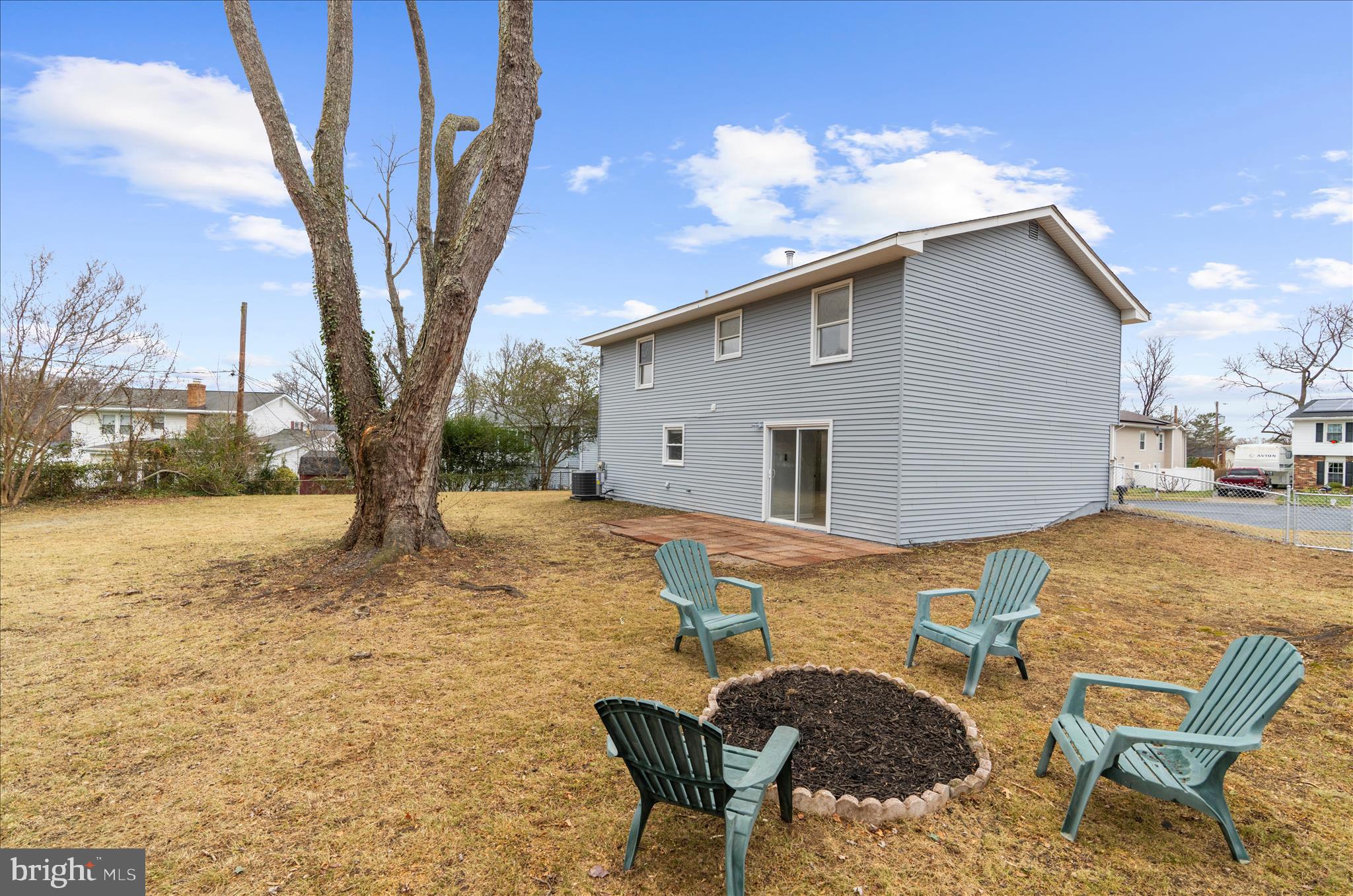 FOUR SEASONS ESTATES - Residential