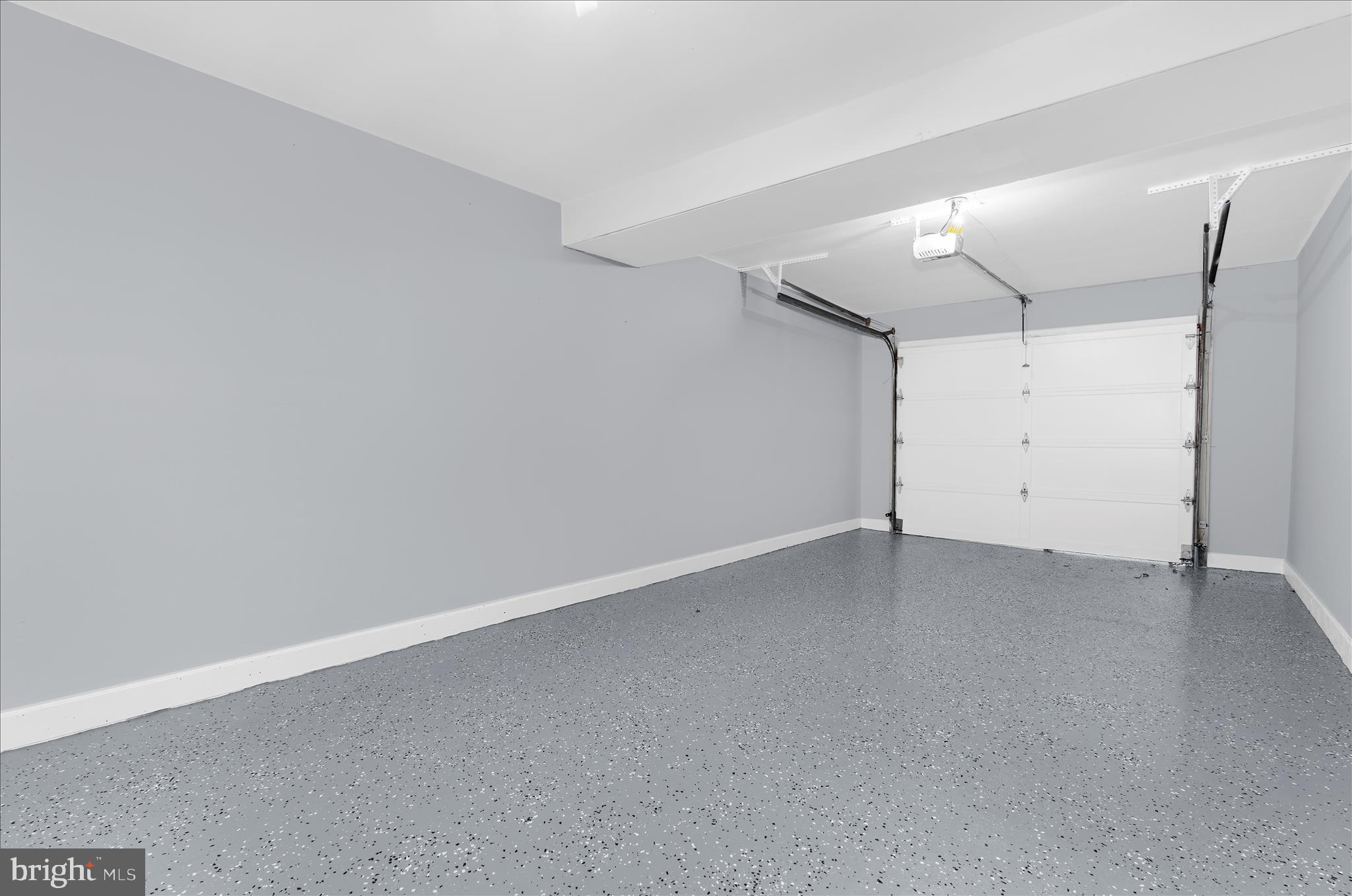 FOUR SEASONS ESTATES - Residential