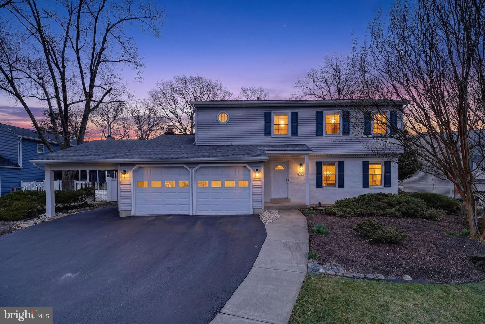 LEIGH WOODS - Residential