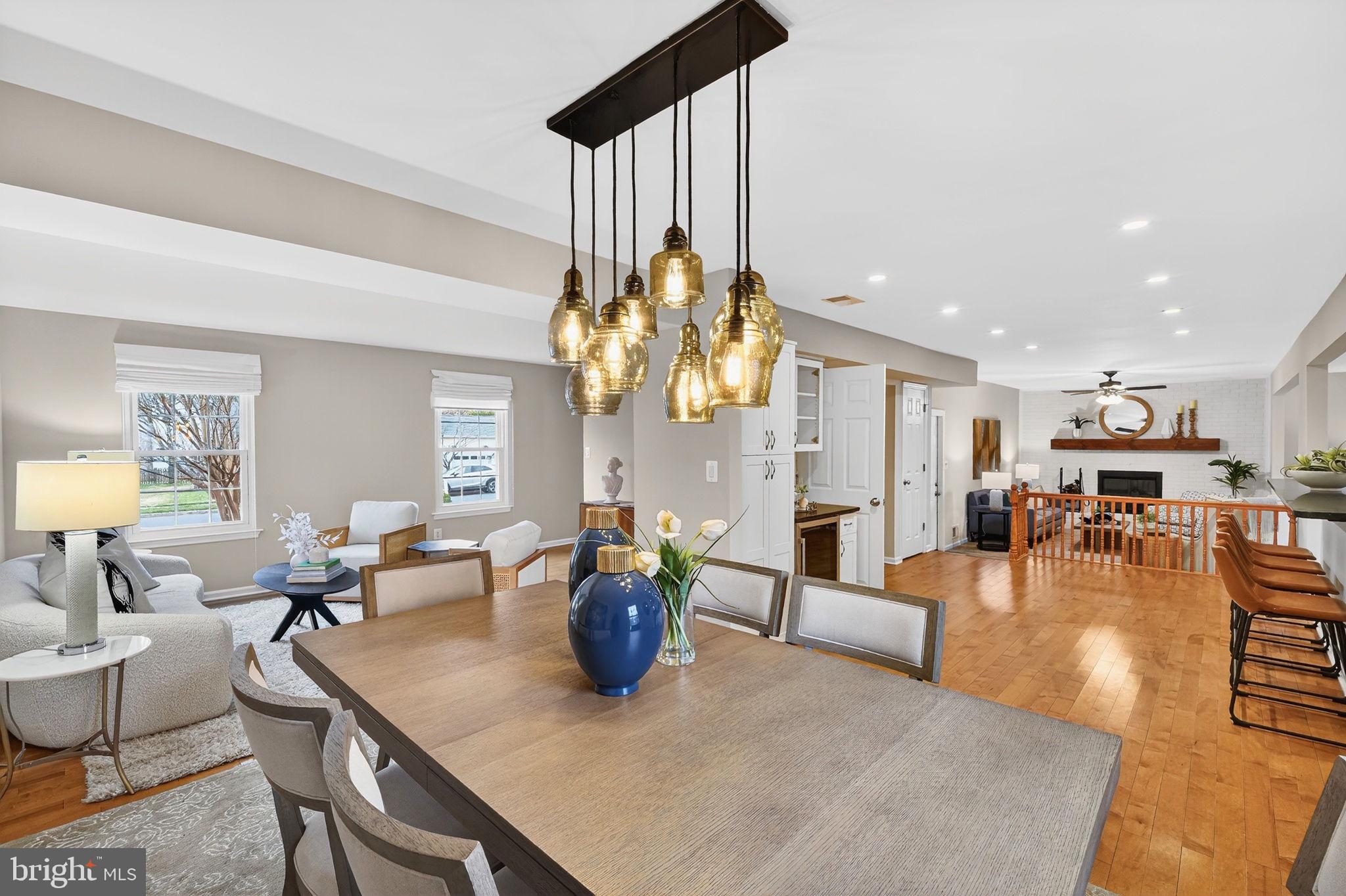 LEIGH WOODS - Residential