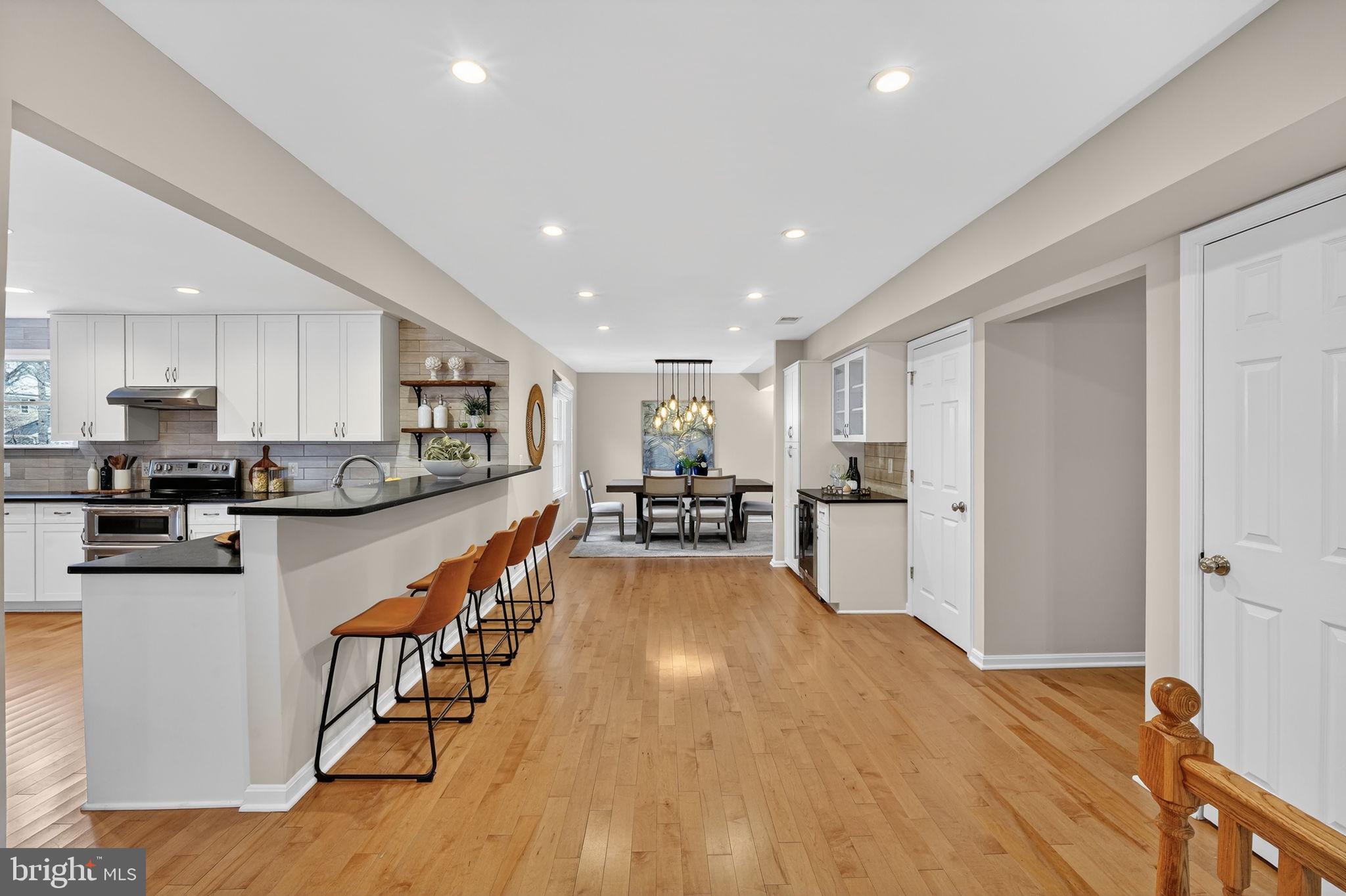 LEIGH WOODS - Residential