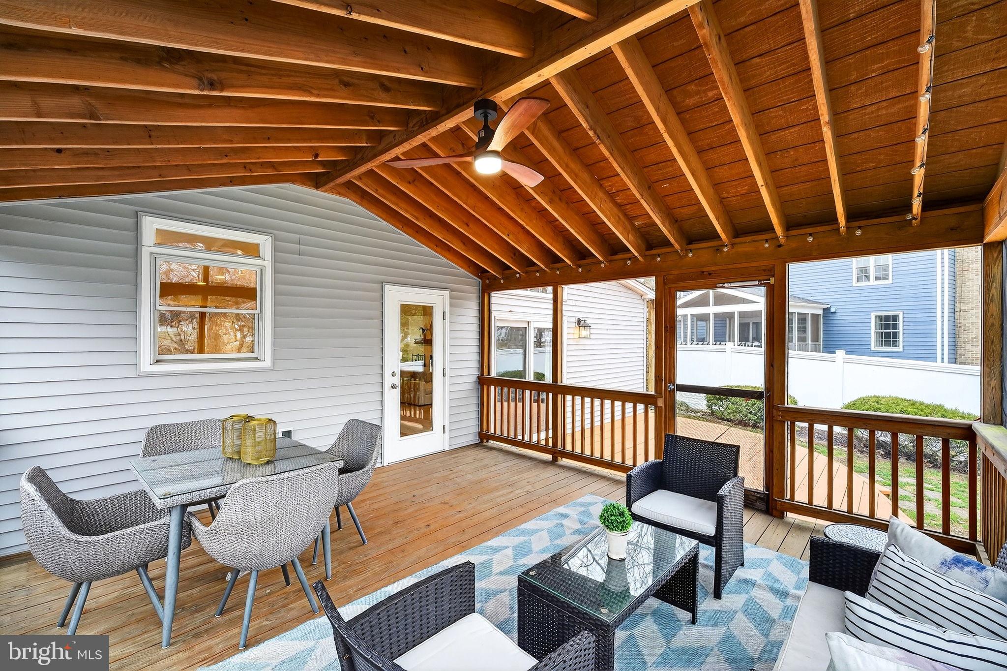 LEIGH WOODS - Residential